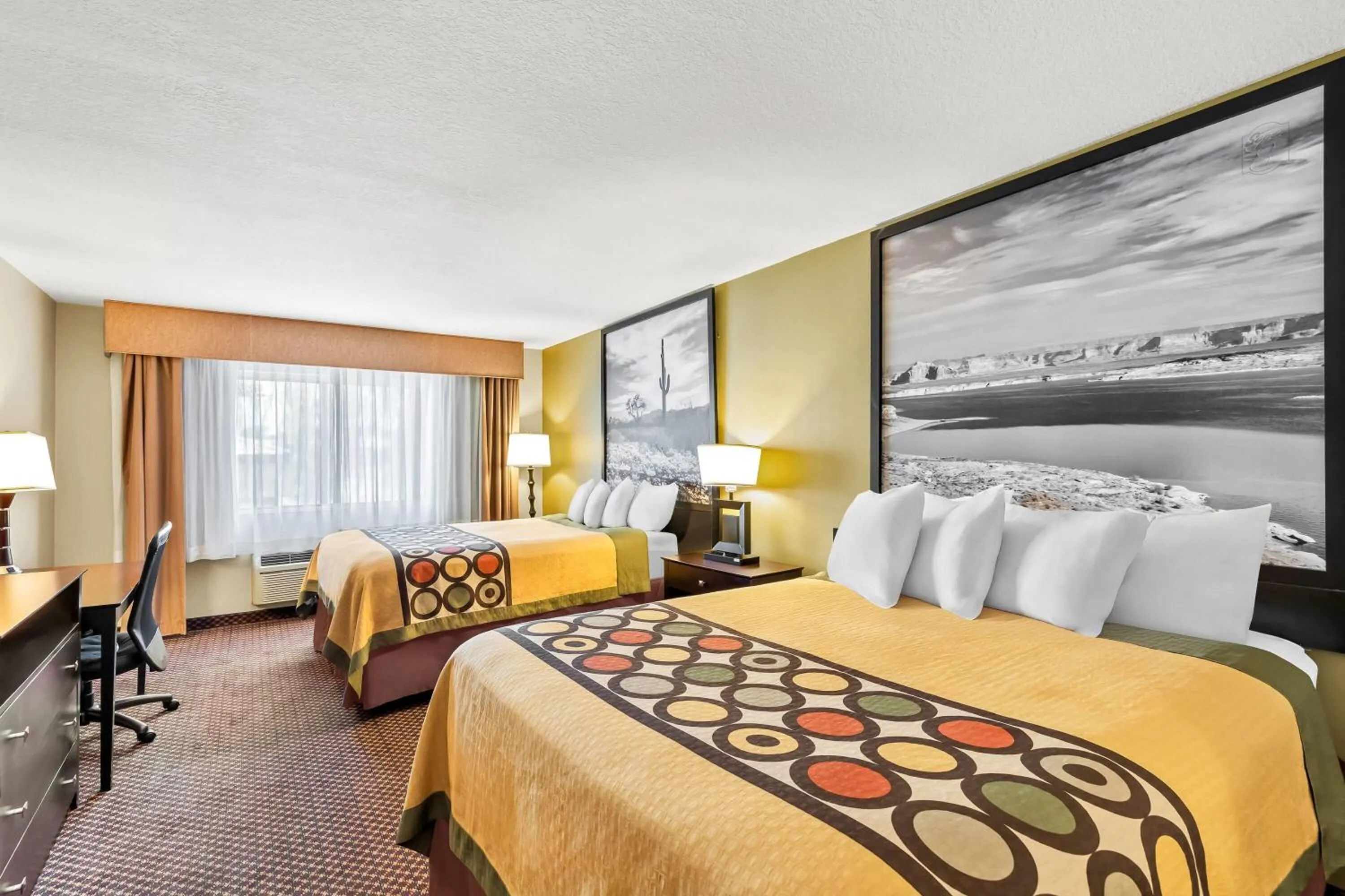 Bed in Super 8 by Wyndham Marana/Tucson Area