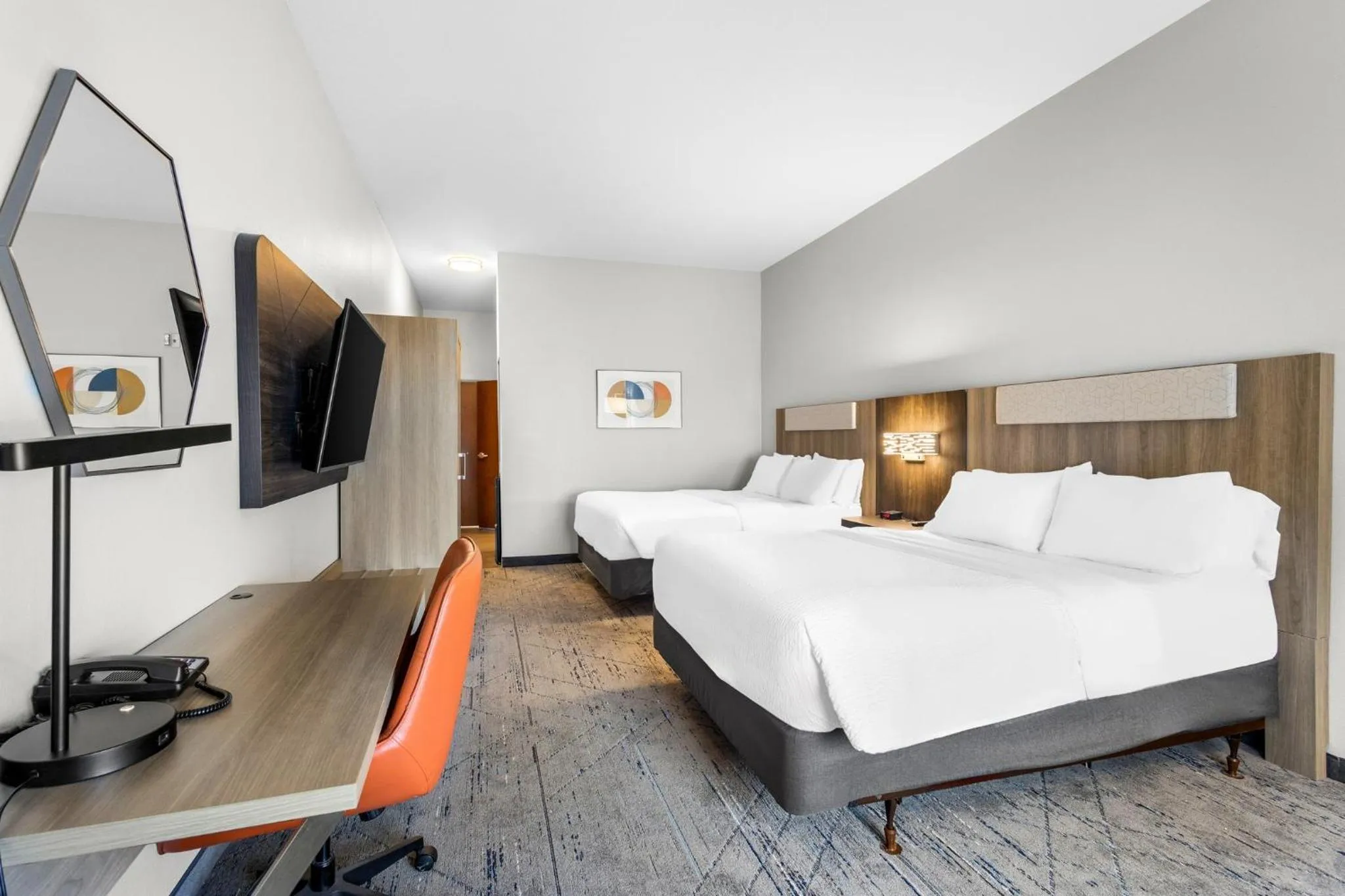 Photo of the whole room, Bed in Holiday Inn Express Hotel & Suites Van Wert by IHG