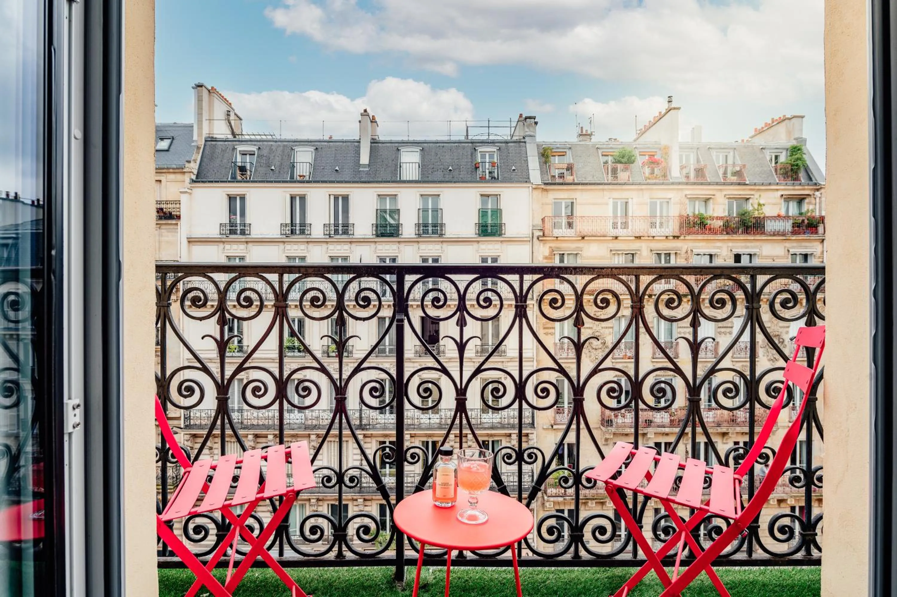 Balcony/Terrace in Royal Saint Germain