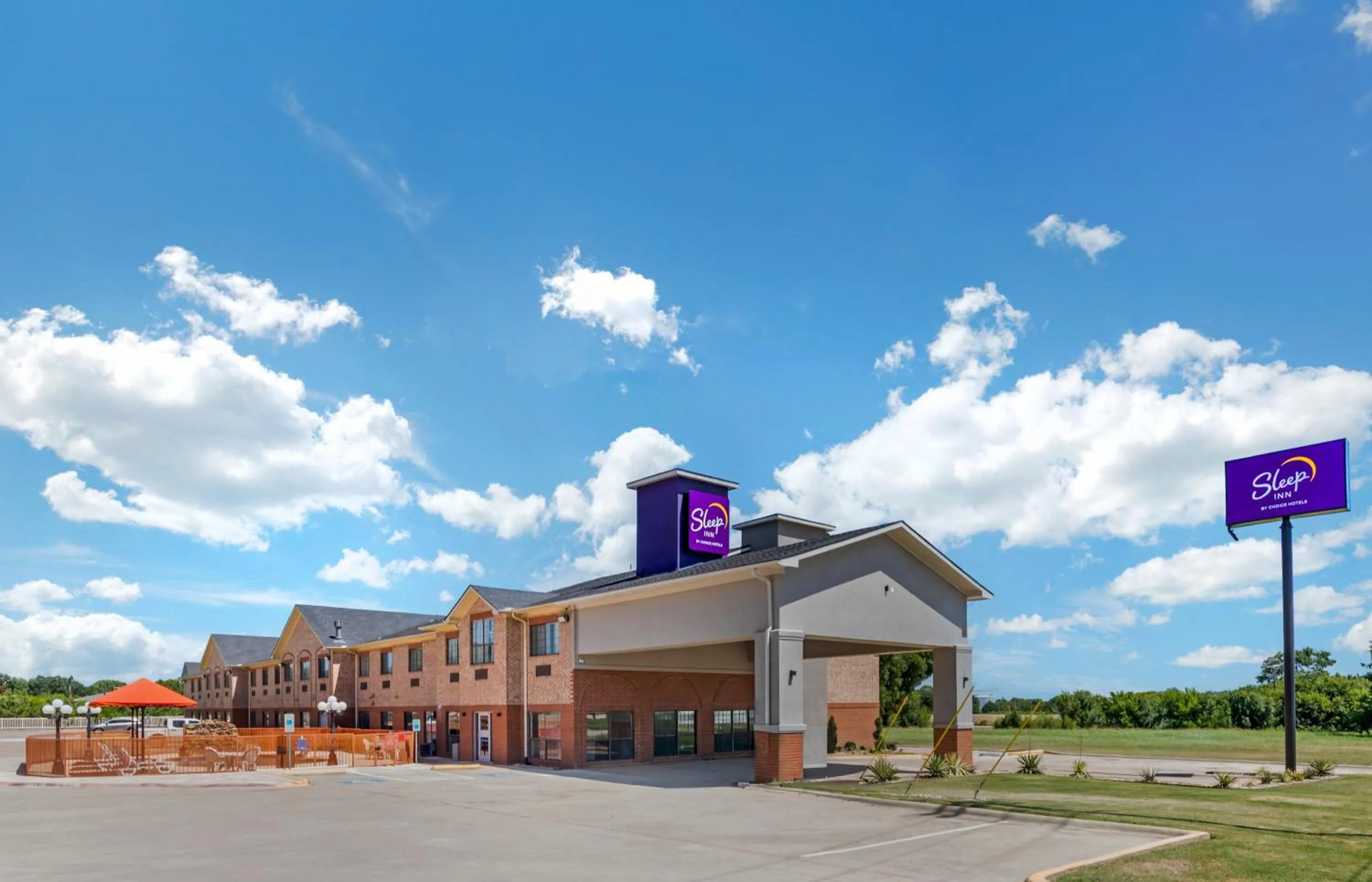 Property building in Sleep Inn