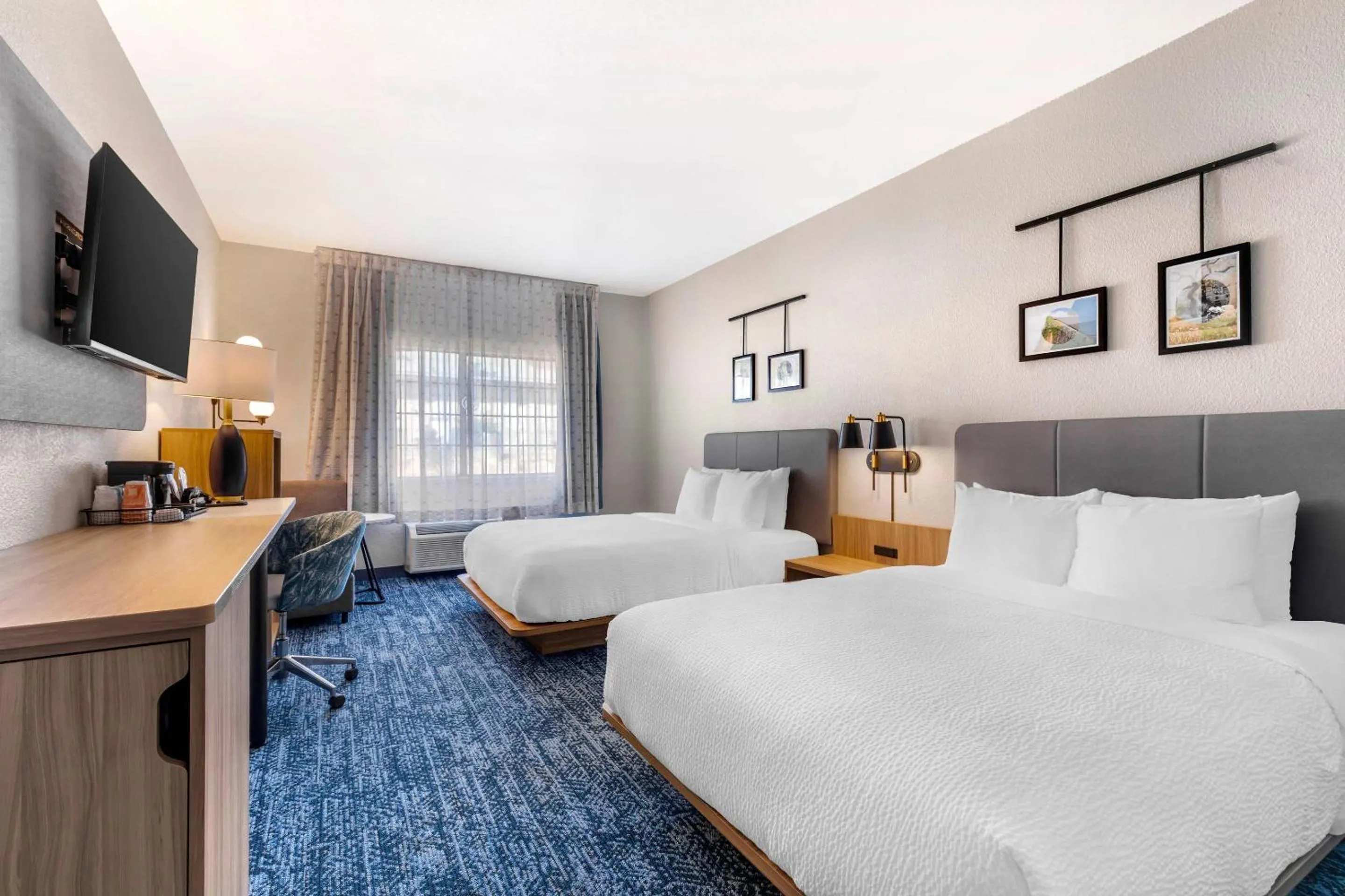 Bedroom, Bed in Sleep Inn