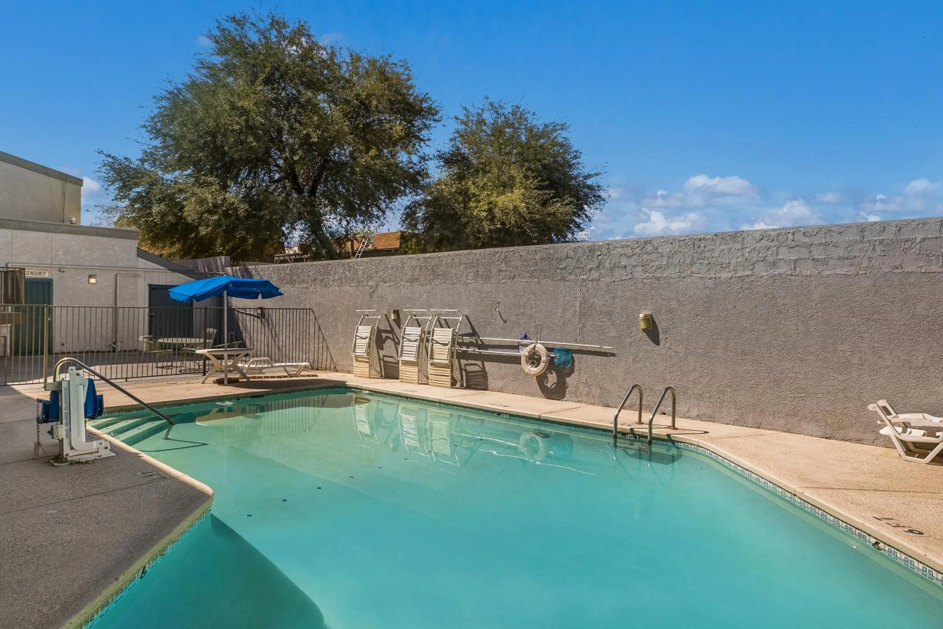 Swimming Pool in Knights Inn Tucson D.M.A.F Area
