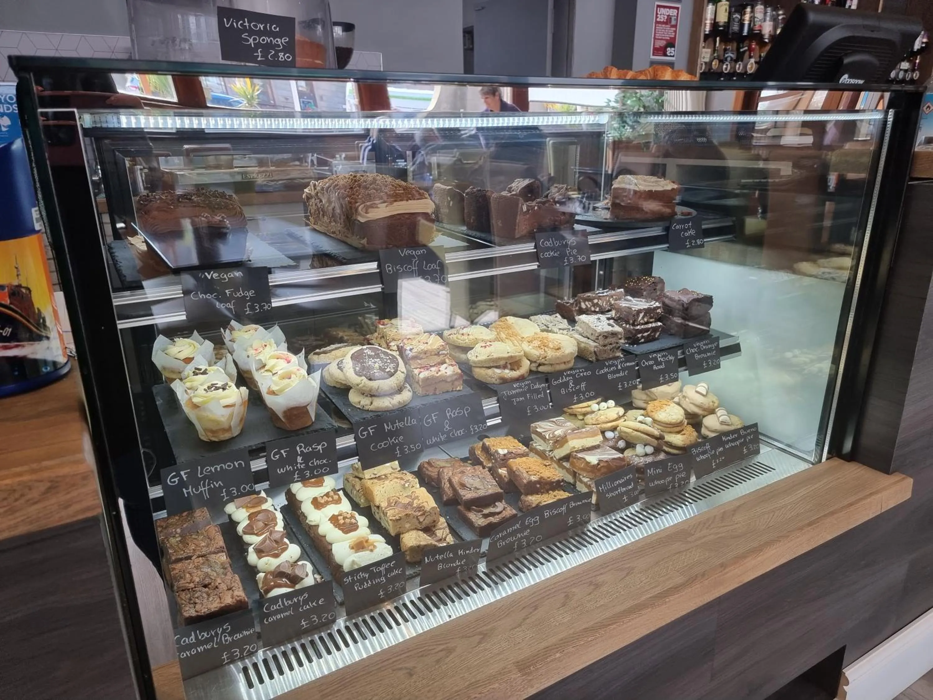 Restaurant/places to eat in The National Hotel