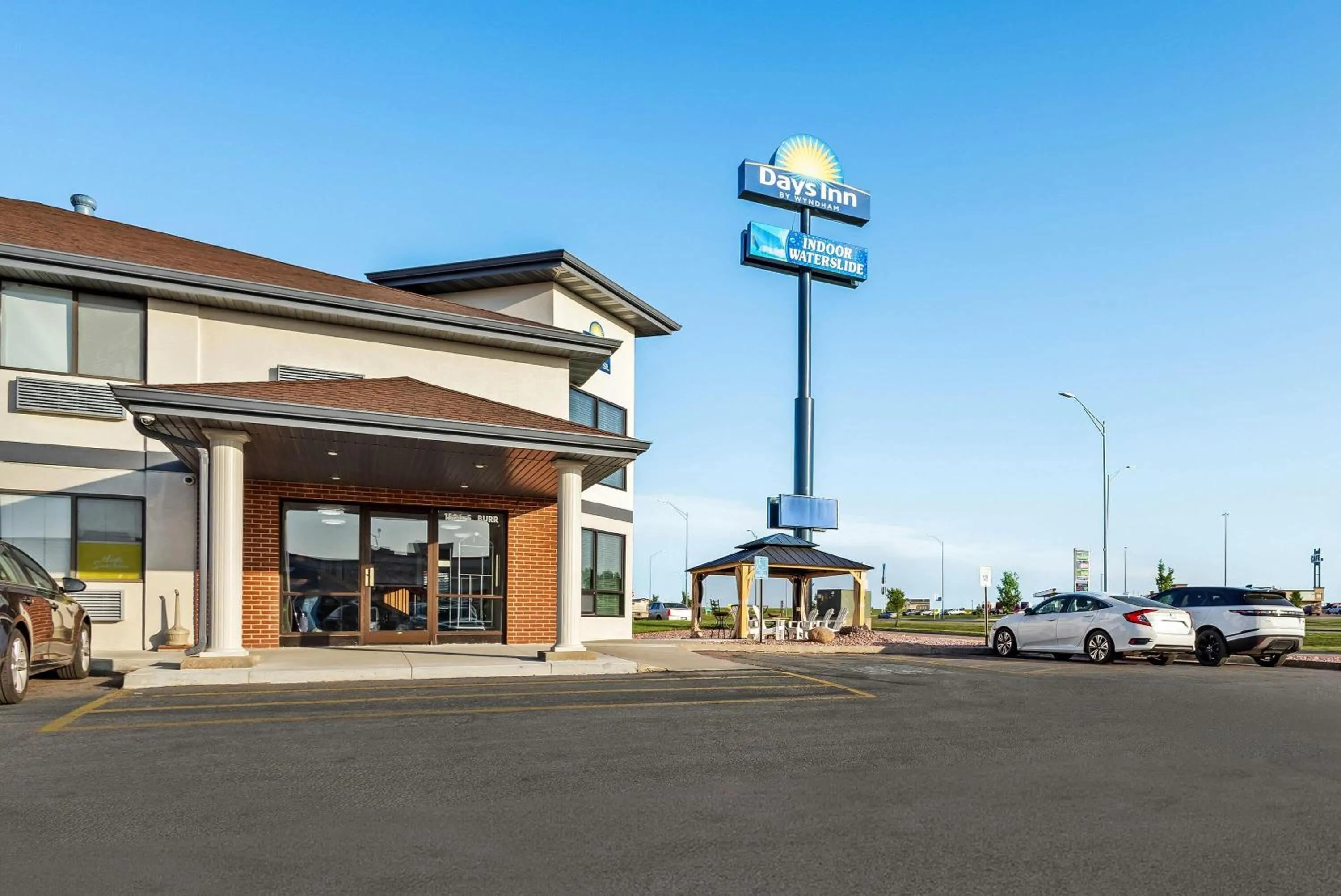 Property building in Days Inn by Wyndham Mitchell SD