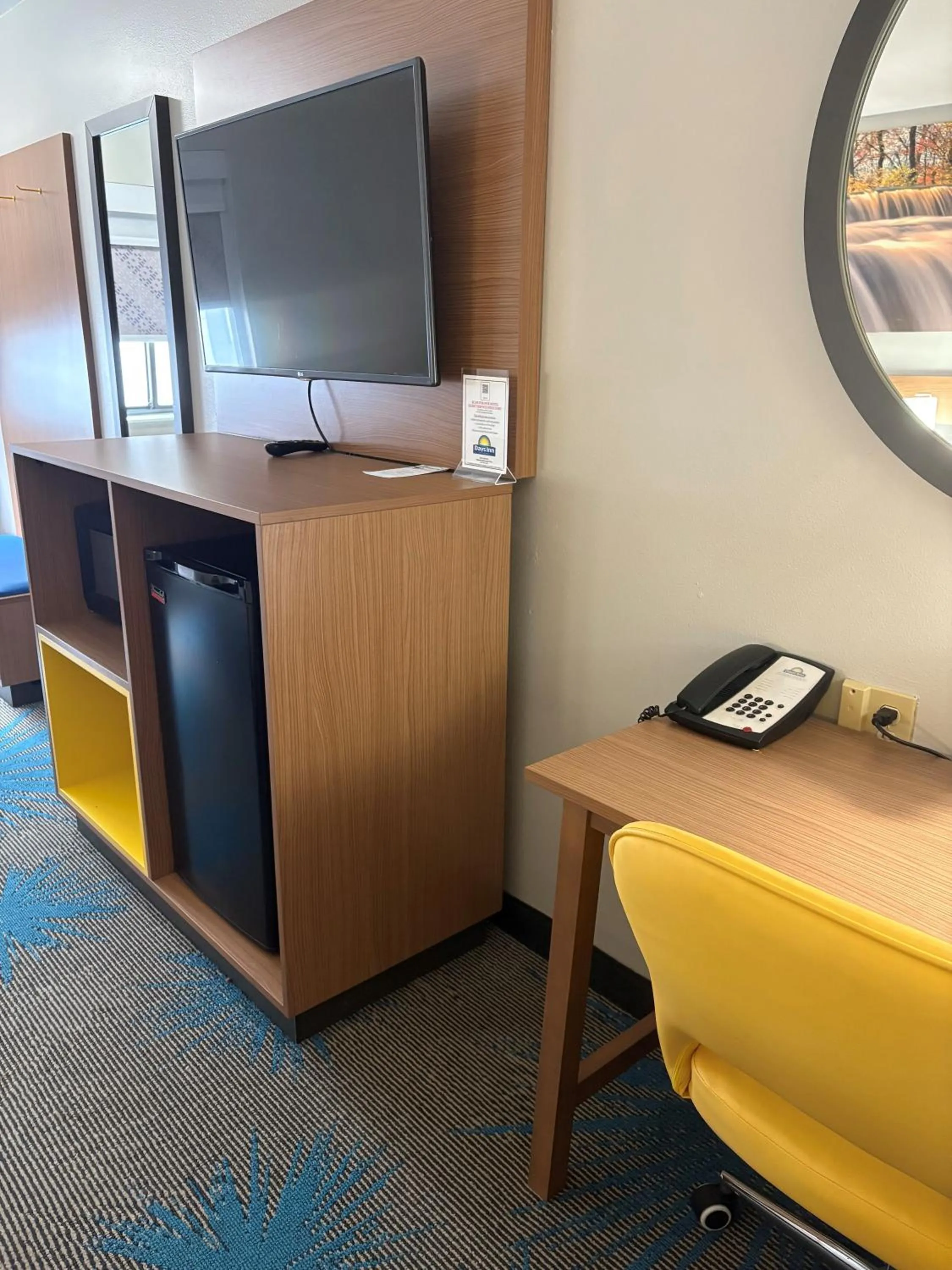 microwave in Days Inn by Wyndham Mitchell SD