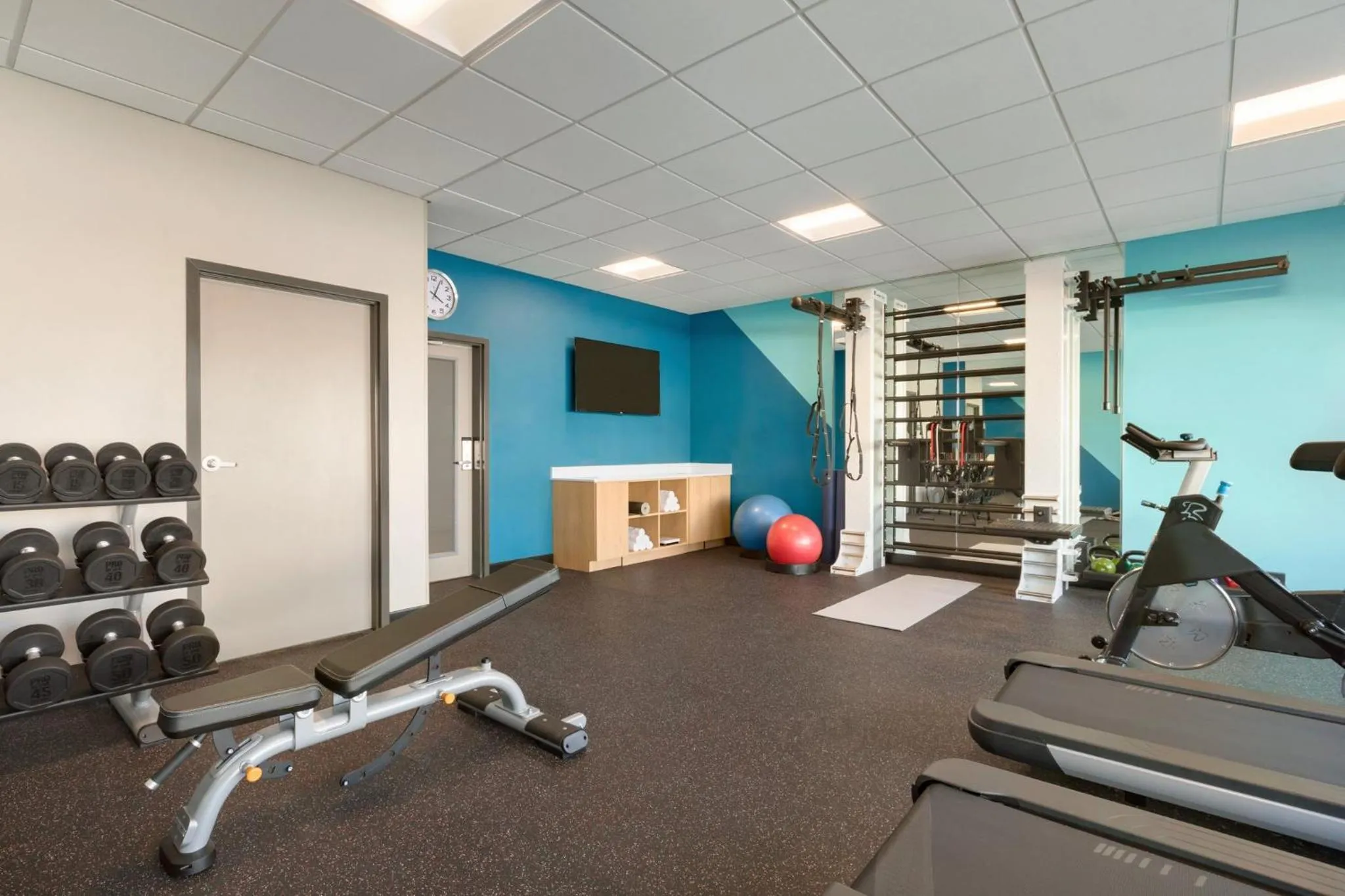 Fitness centre/facilities in avid Hotel Ocala Downtown by IHG
