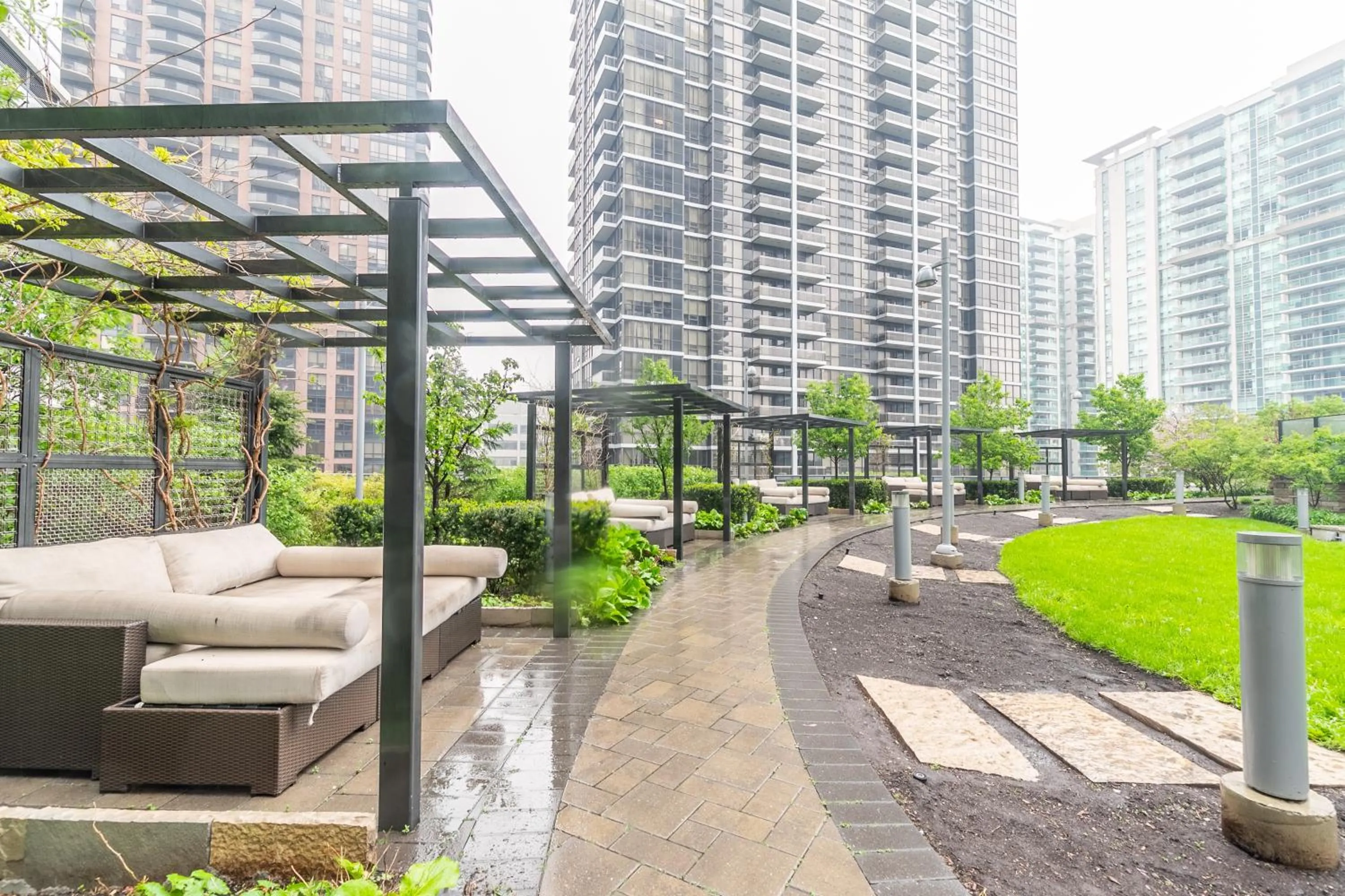 Property building in GLOBALSTAY Modern Apartments in North York Skyscraper