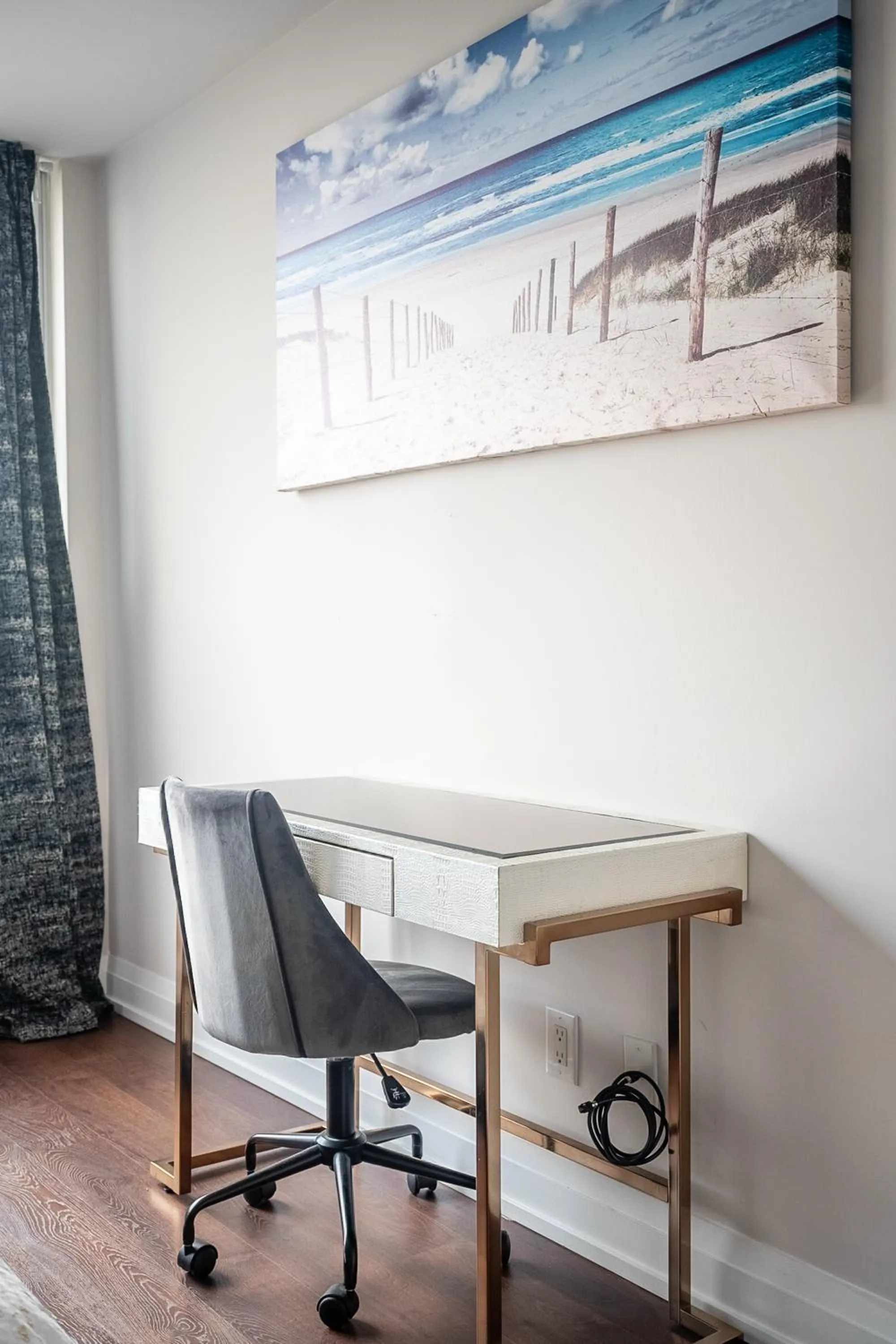 hair dresser in GLOBALSTAY Modern Apartments in North York Skyscraper