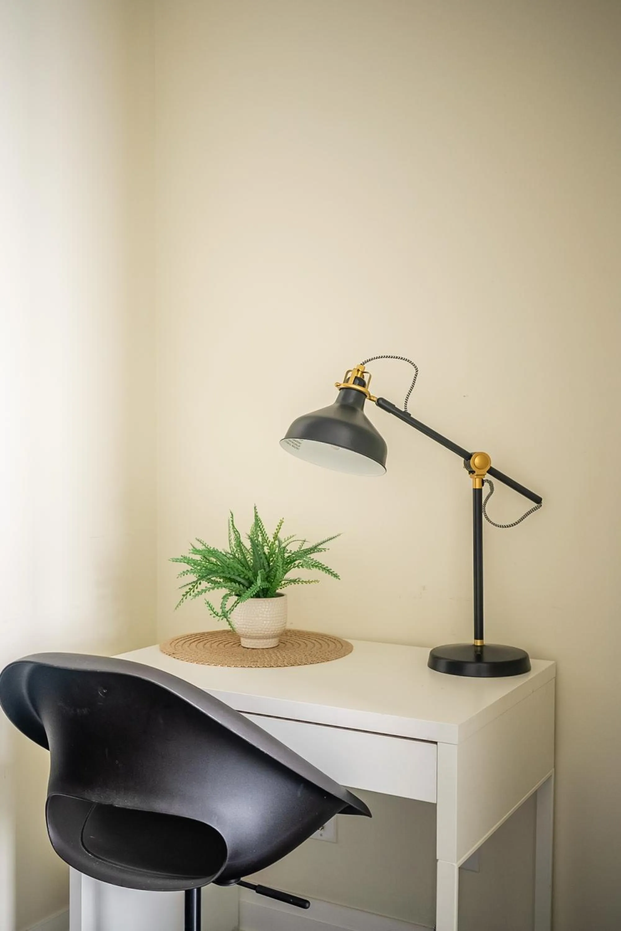 hair dresser in GLOBALSTAY Modern Apartments in North York Skyscraper