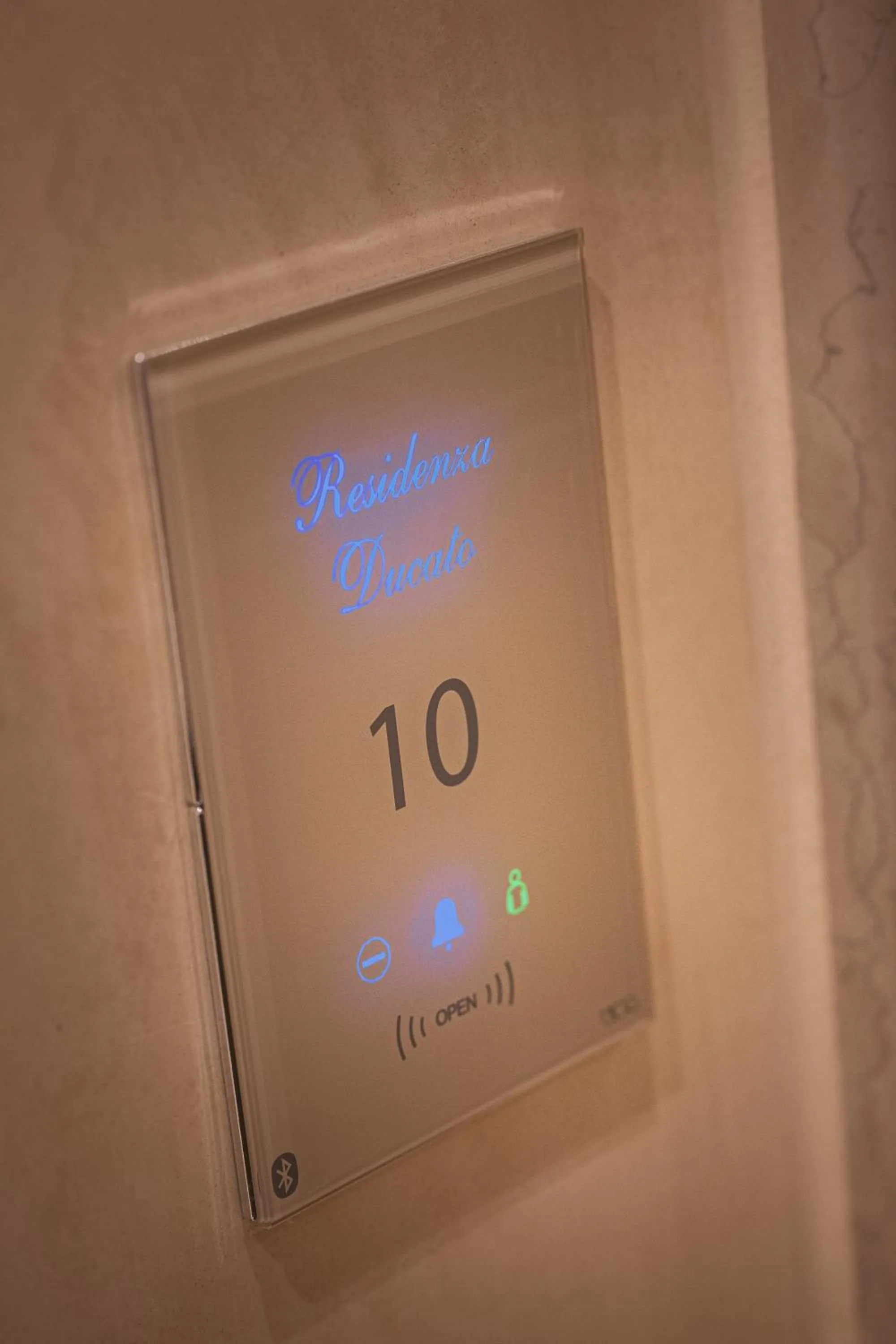 Logo/Certificate/Sign in Residenza Ducato