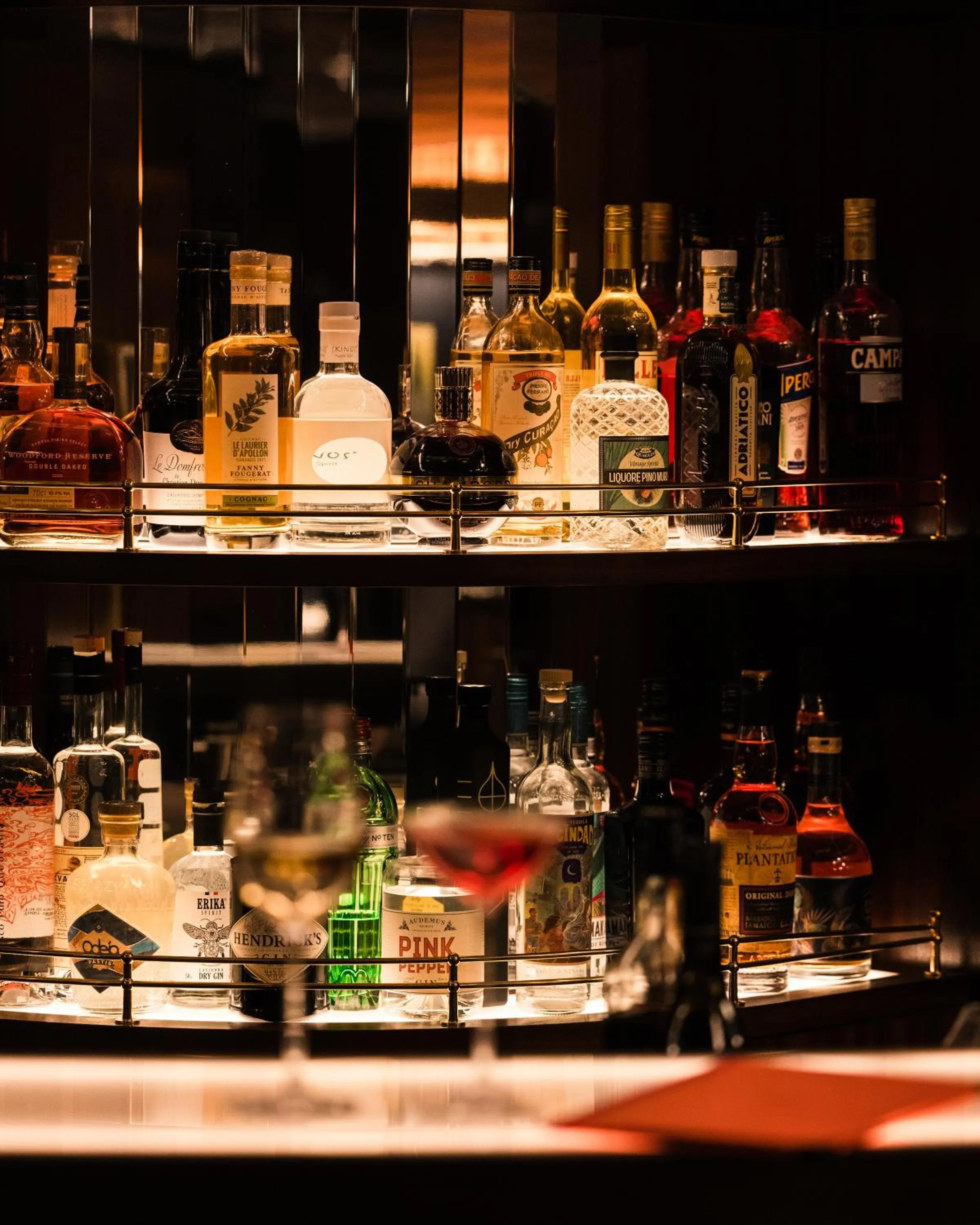 Lounge or bar in Hôtel Des Grands Voyageurs