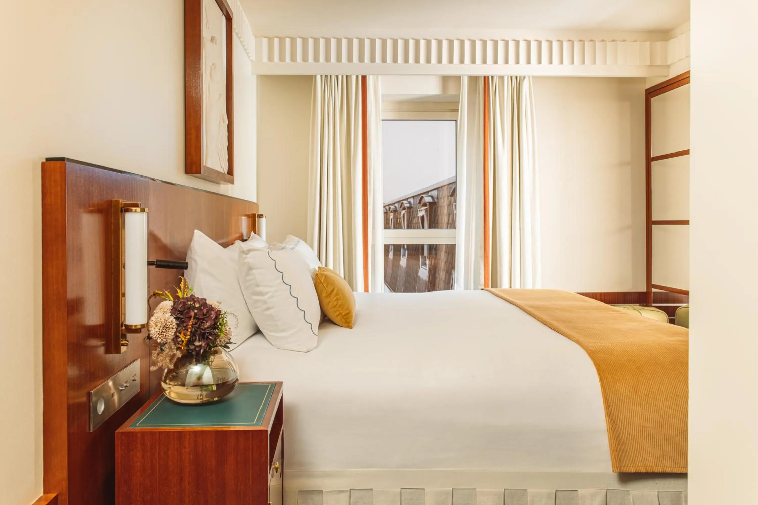 Double Queen "Signature" Room  in Hôtel Des Grands Voyageurs