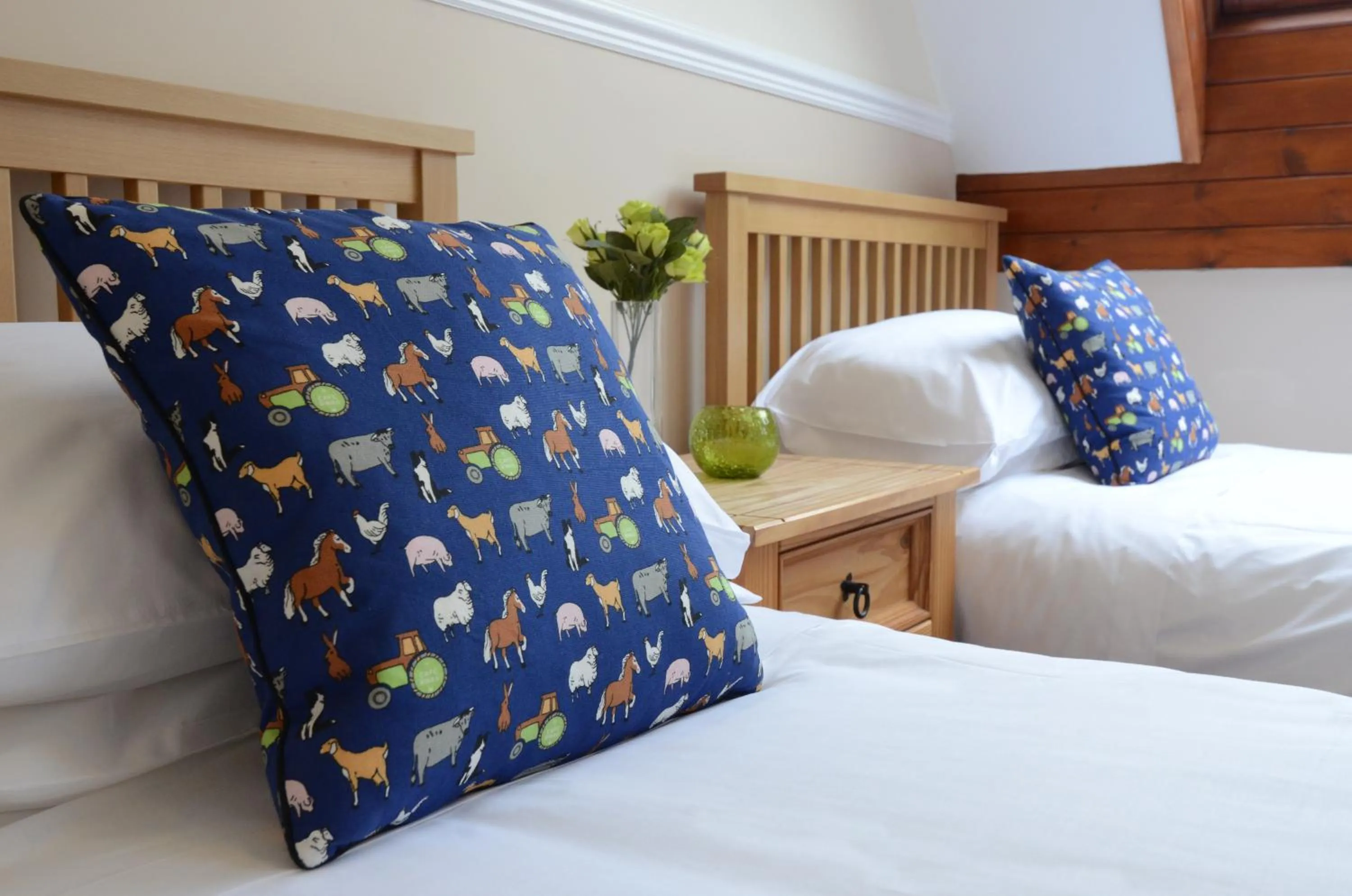 Bed in Neuadd Henllan Lodge