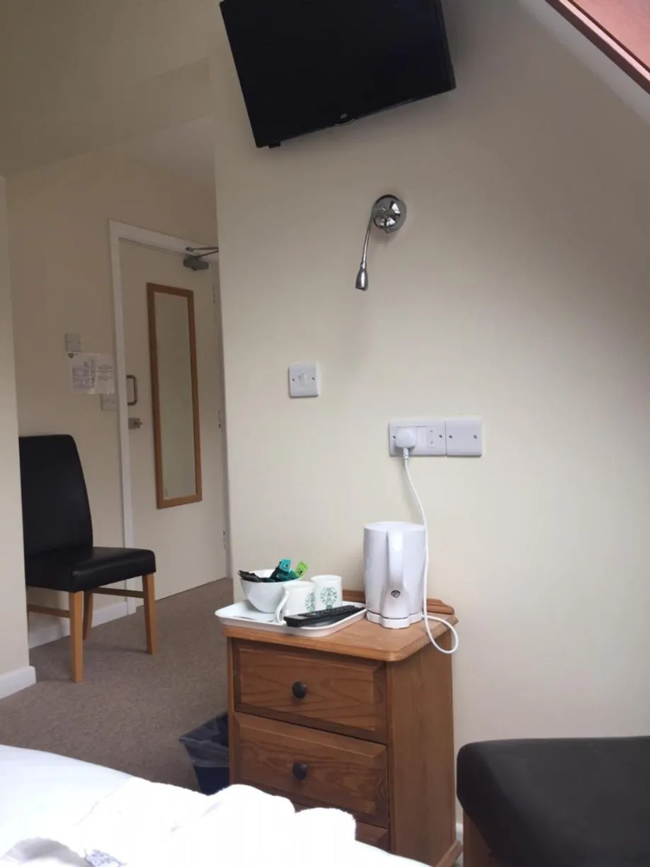 Breakfast, Bed in Neuadd Henllan Lodge