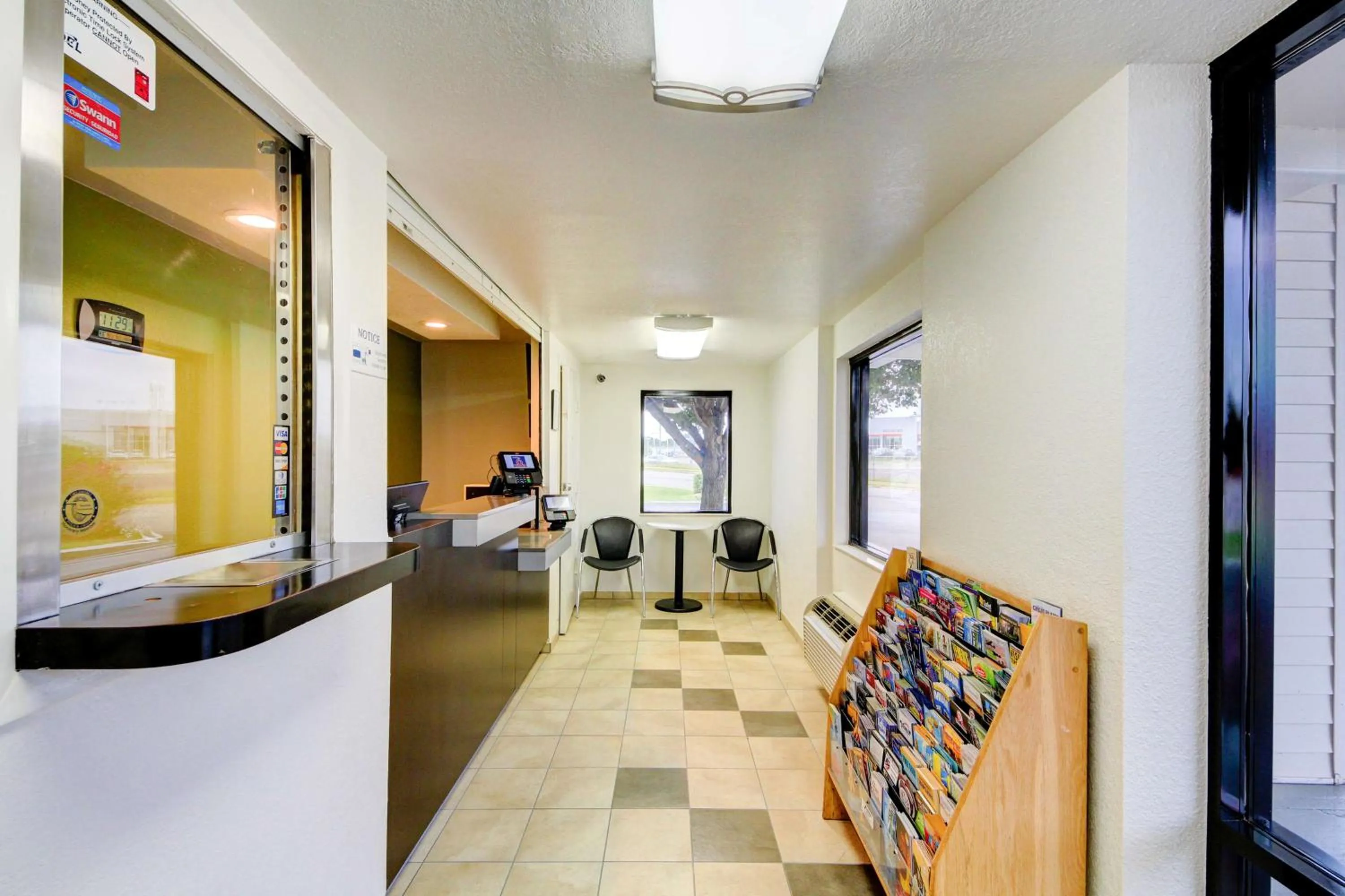 Lobby or reception in Studio 6 Midwest City, Ok - Oklahoma City