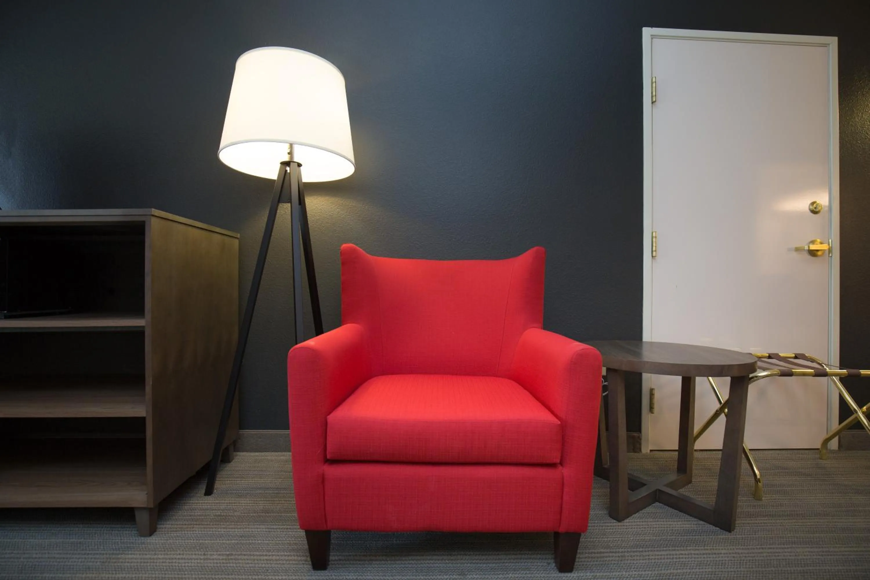 Seating area in Country Inn & Suites by Radisson, Boone, NC