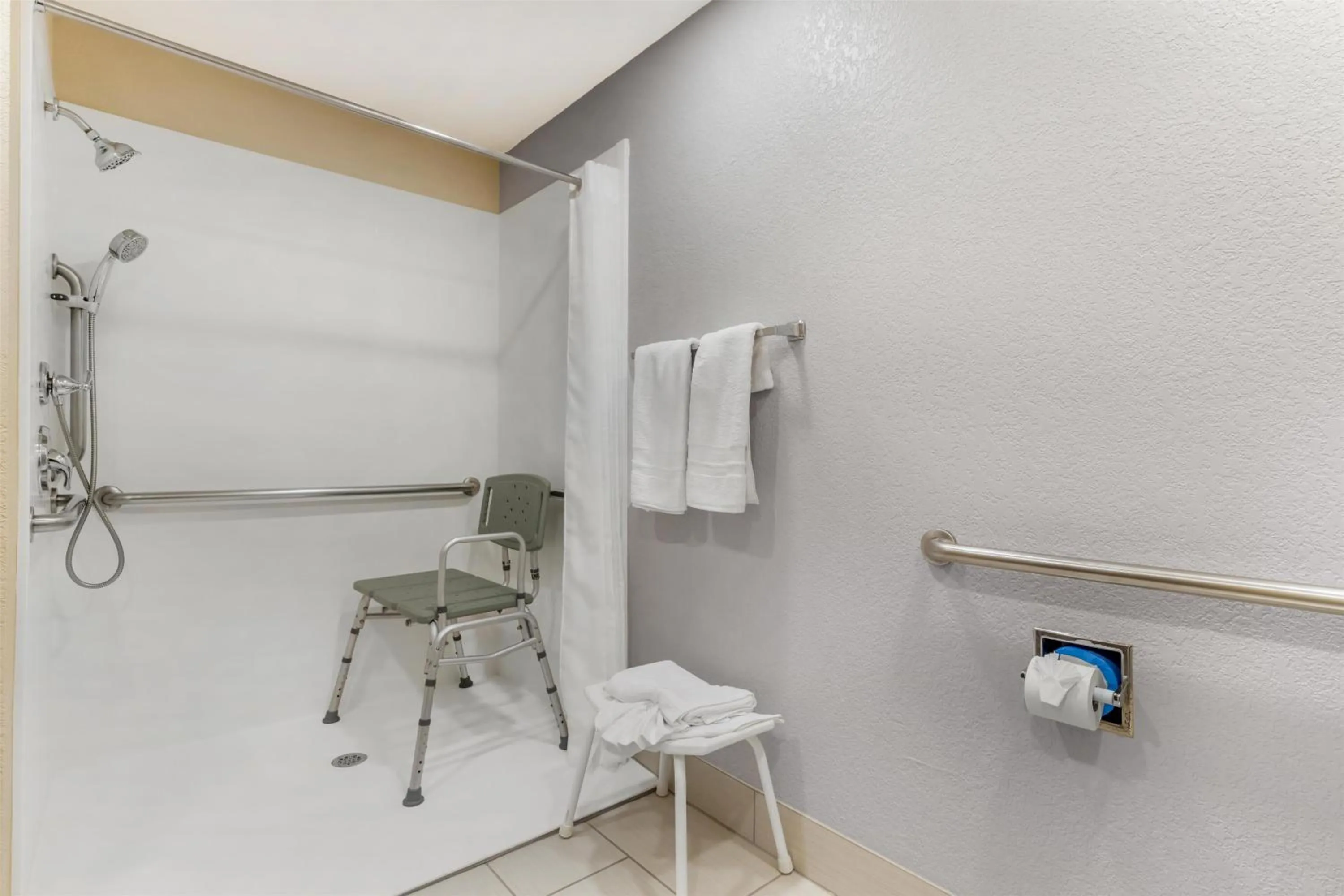 Bathroom in Best Western Plus Oklahoma City Yukon