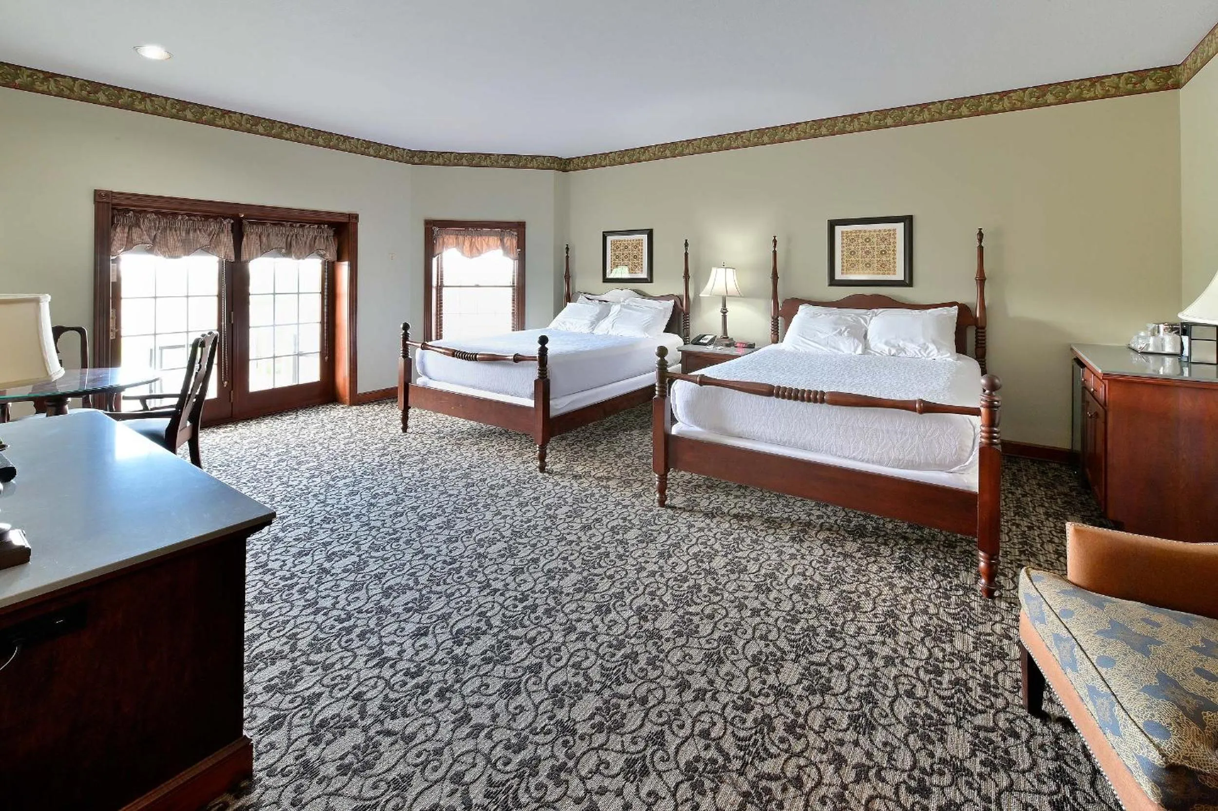 Bedroom, Bed in Carlisle Inn