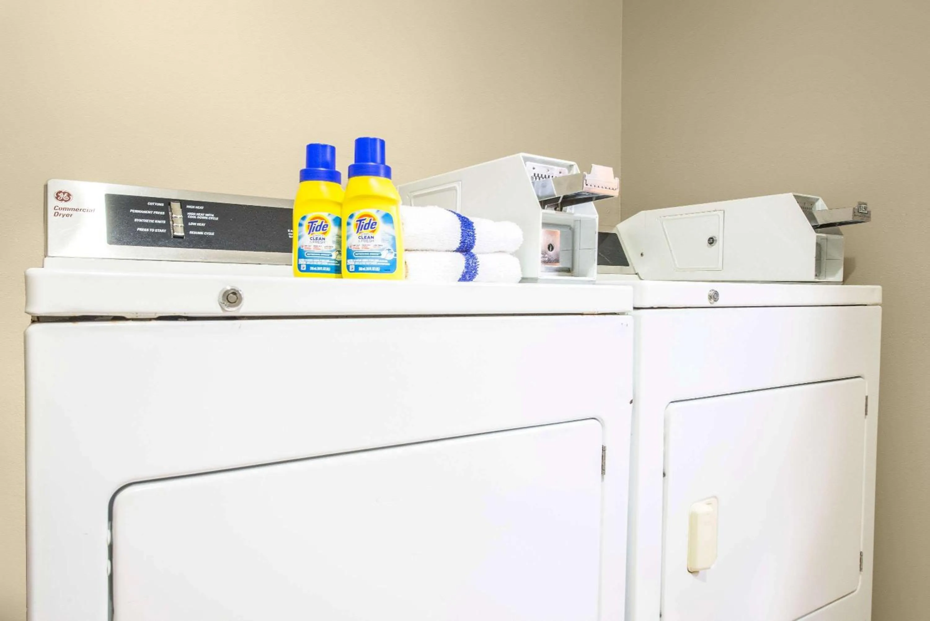 On site in Super 8 by Wyndham Grants