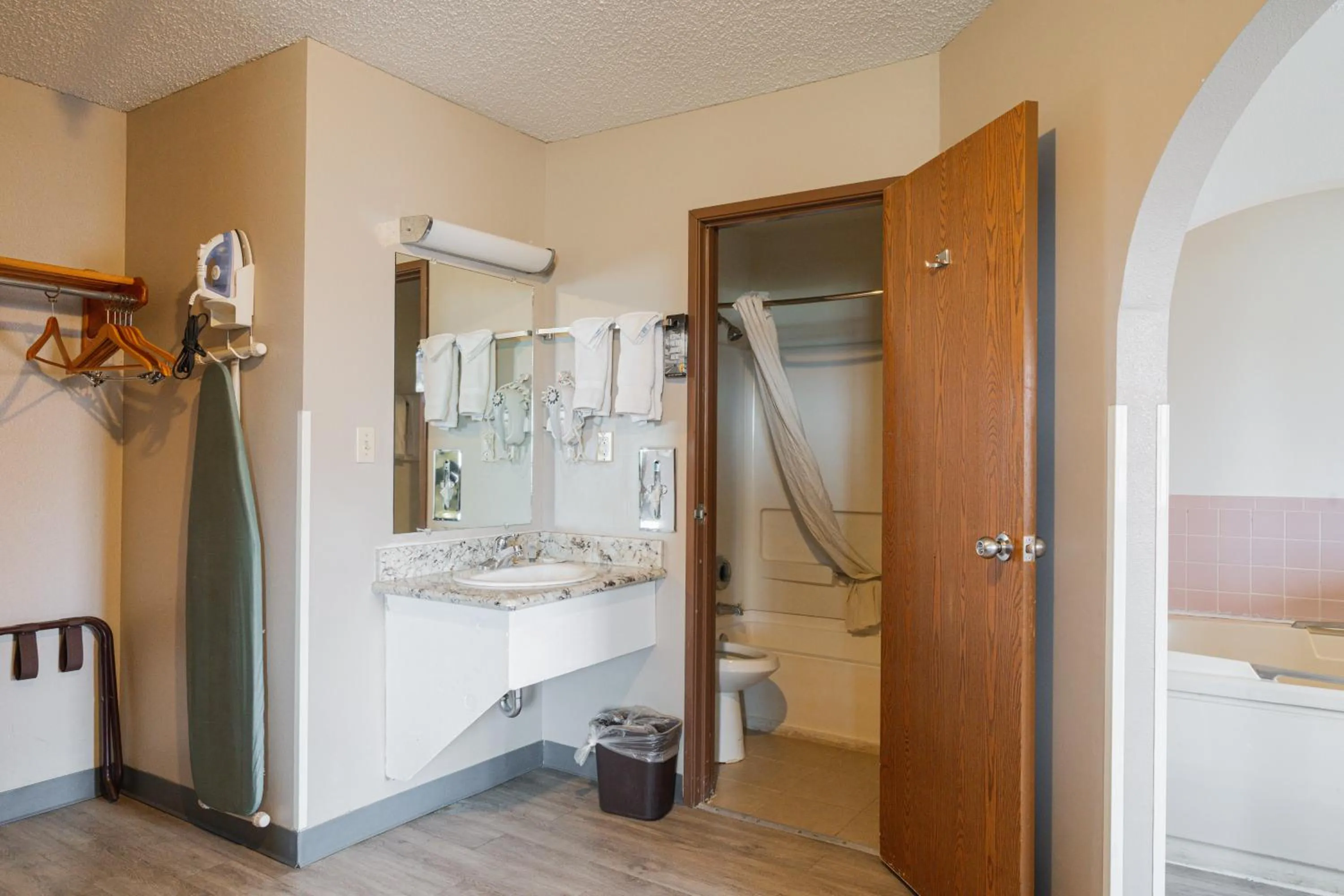 Bathroom in Super 8 by Wyndham Grants