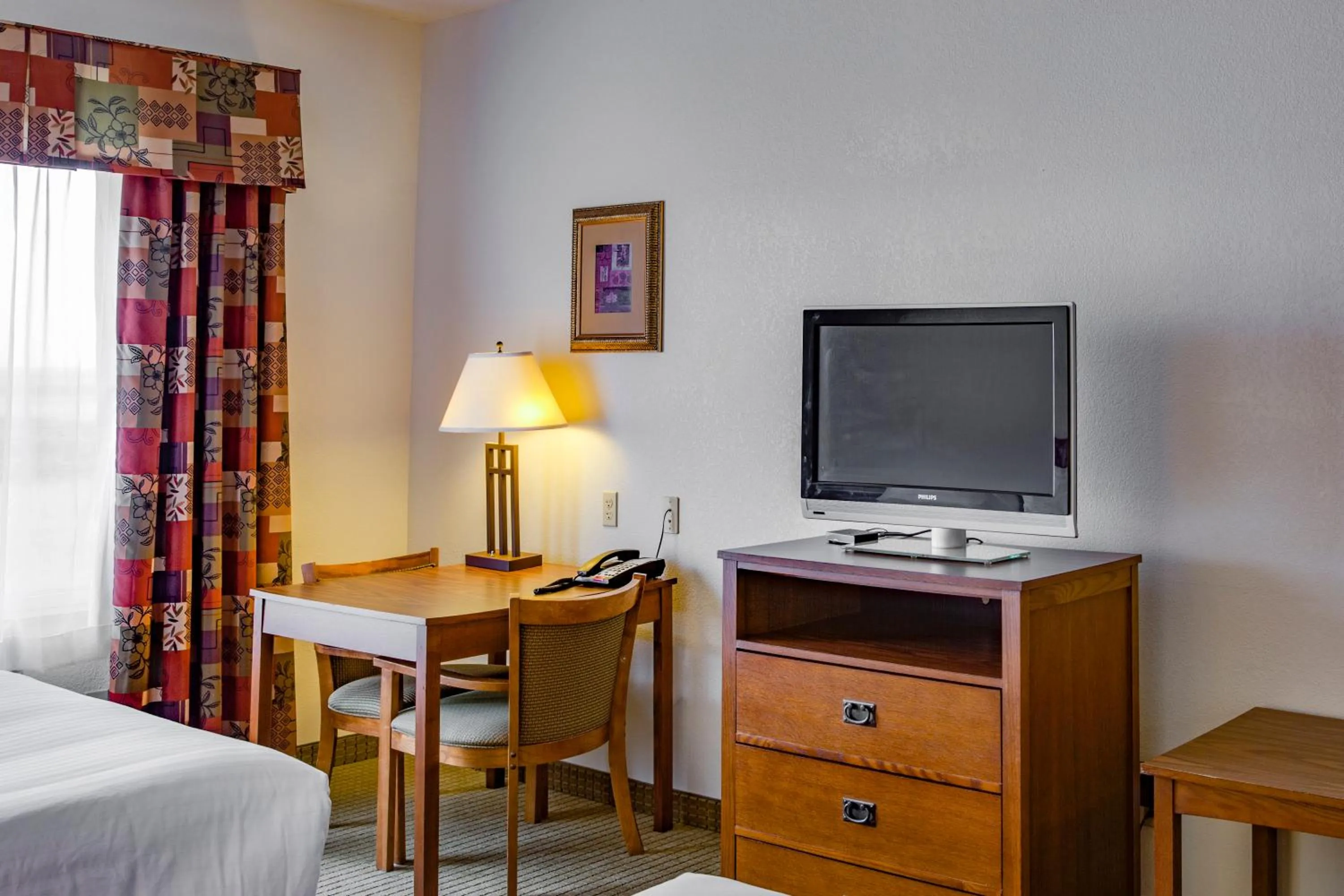 Photo of the whole room in Holiday Inn Express & Suites Jacksonville by IHG