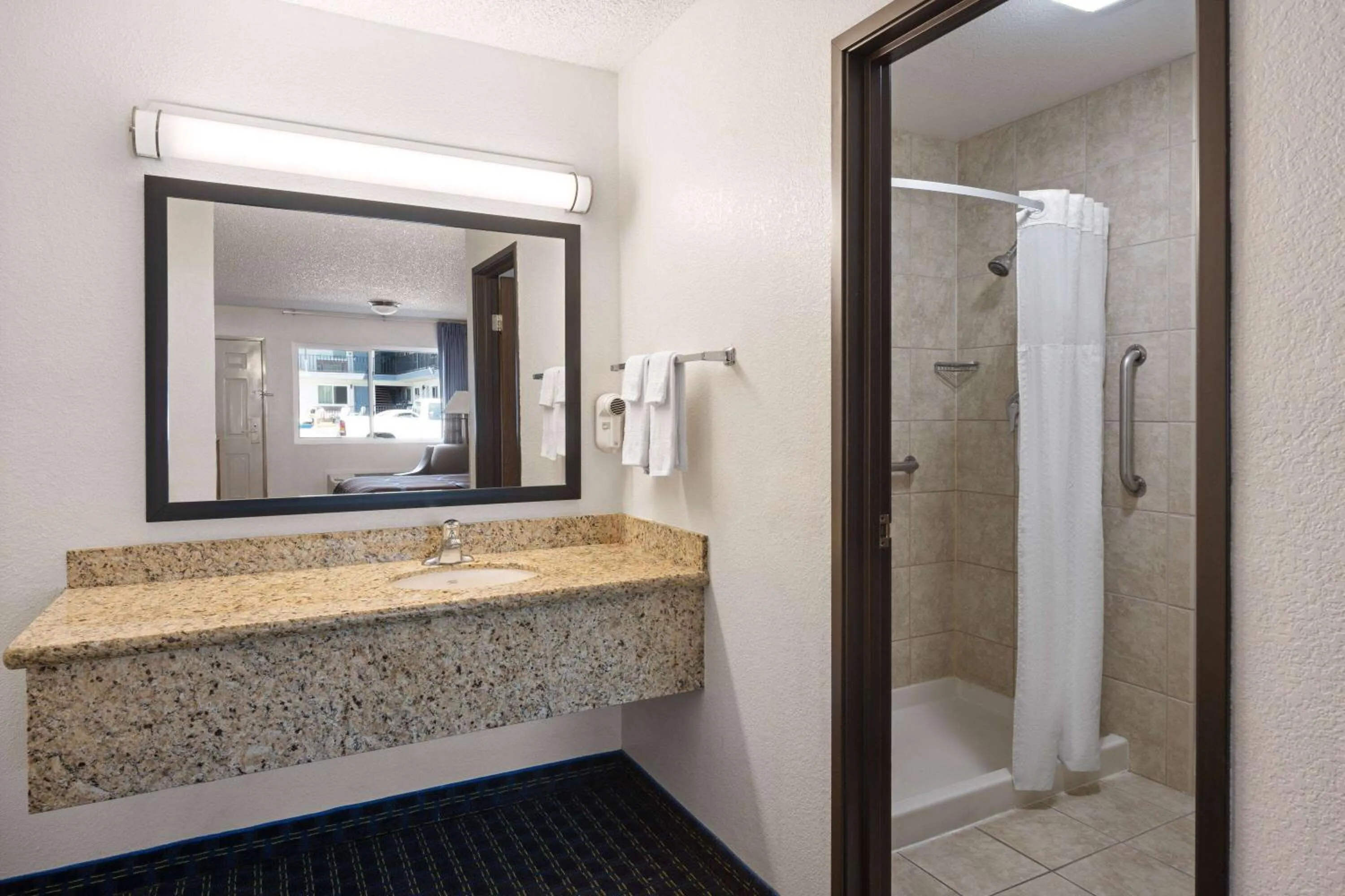 Bathroom in Super 8 by Wyndham Susanville