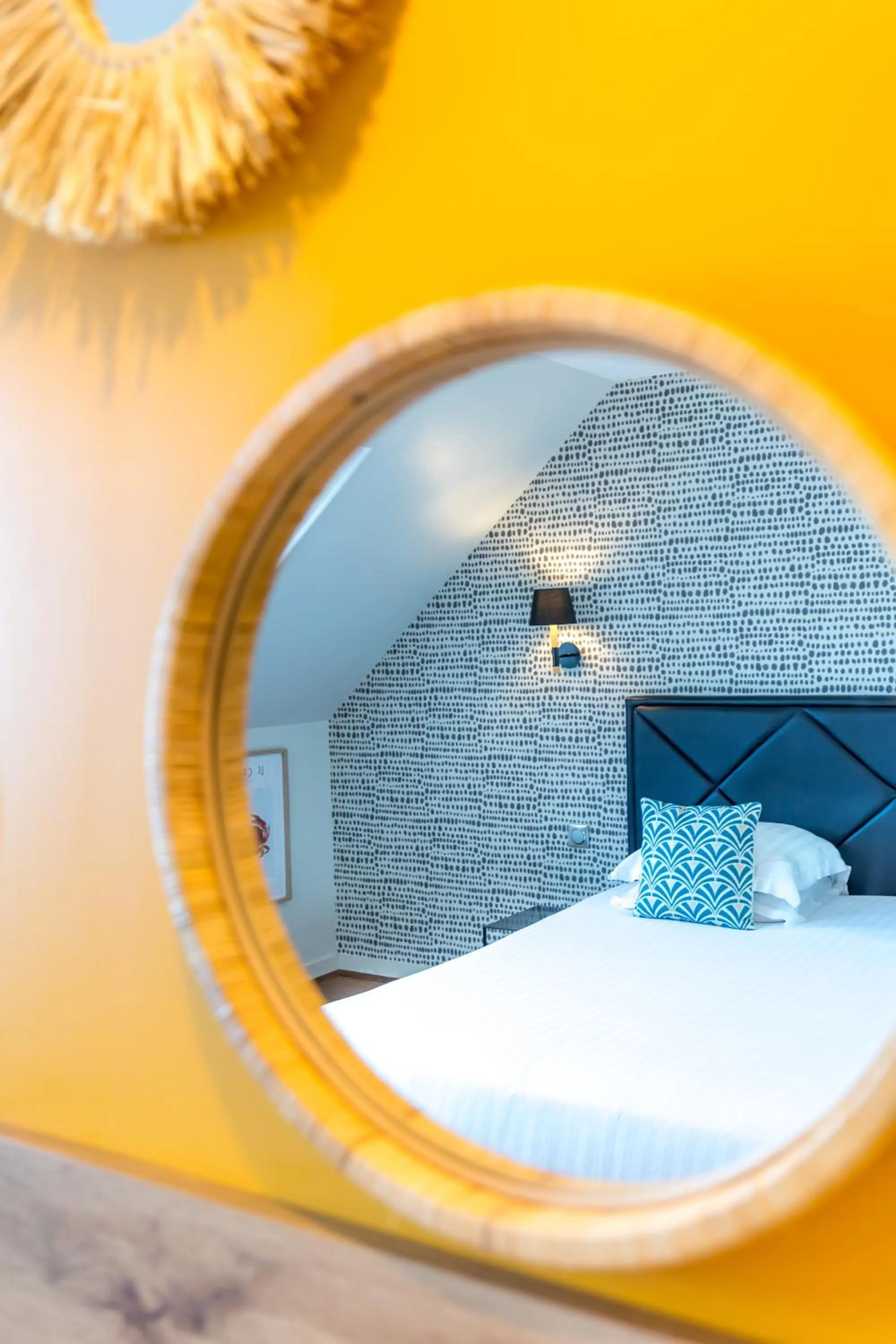 Bedroom, Bed in Hôtel La Baie des Anges, son SPA marin & sa piscine couverte et chauffée