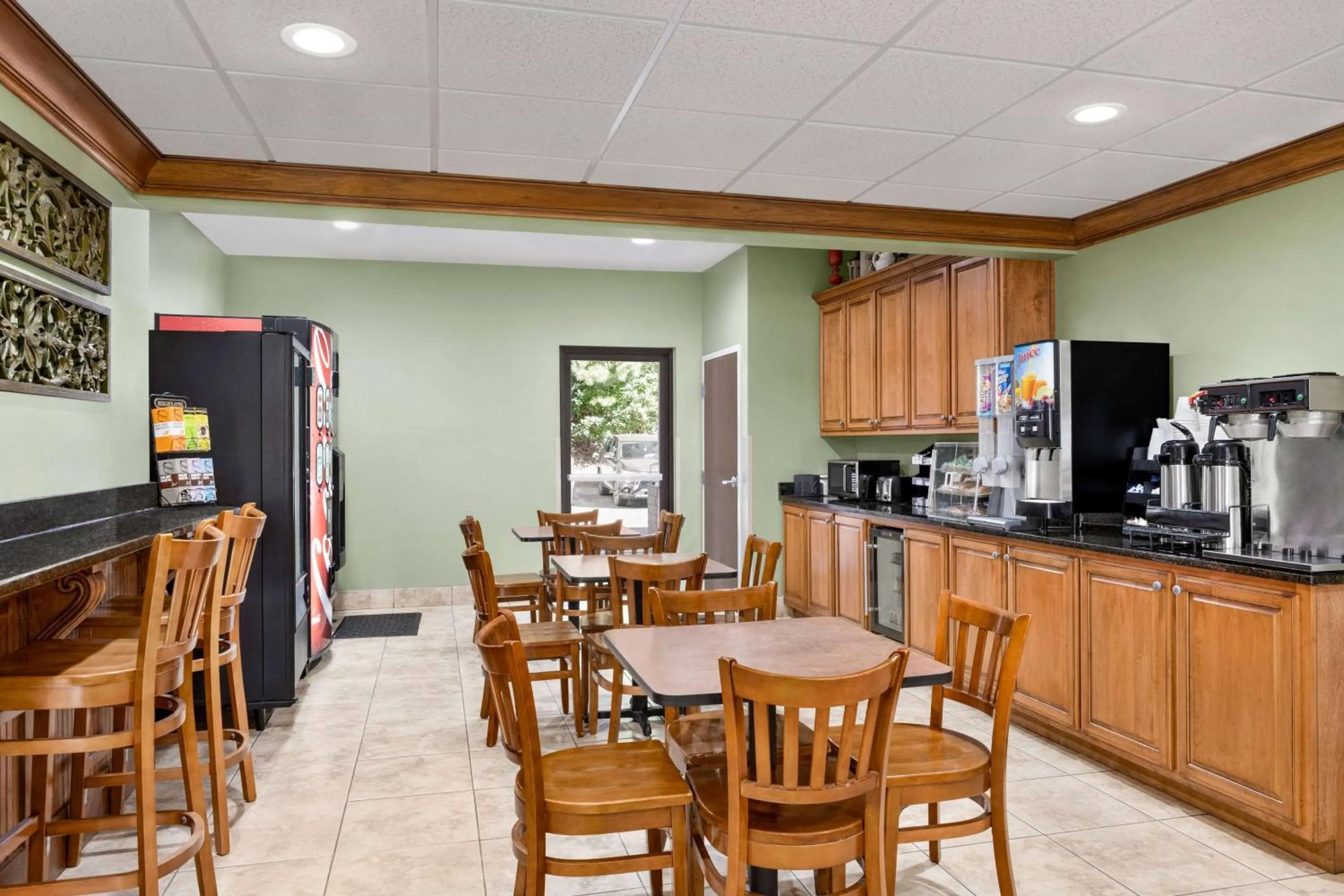 Breakfast in Microtel Inn & Suites by Wyndham Woodstock/Atlanta North