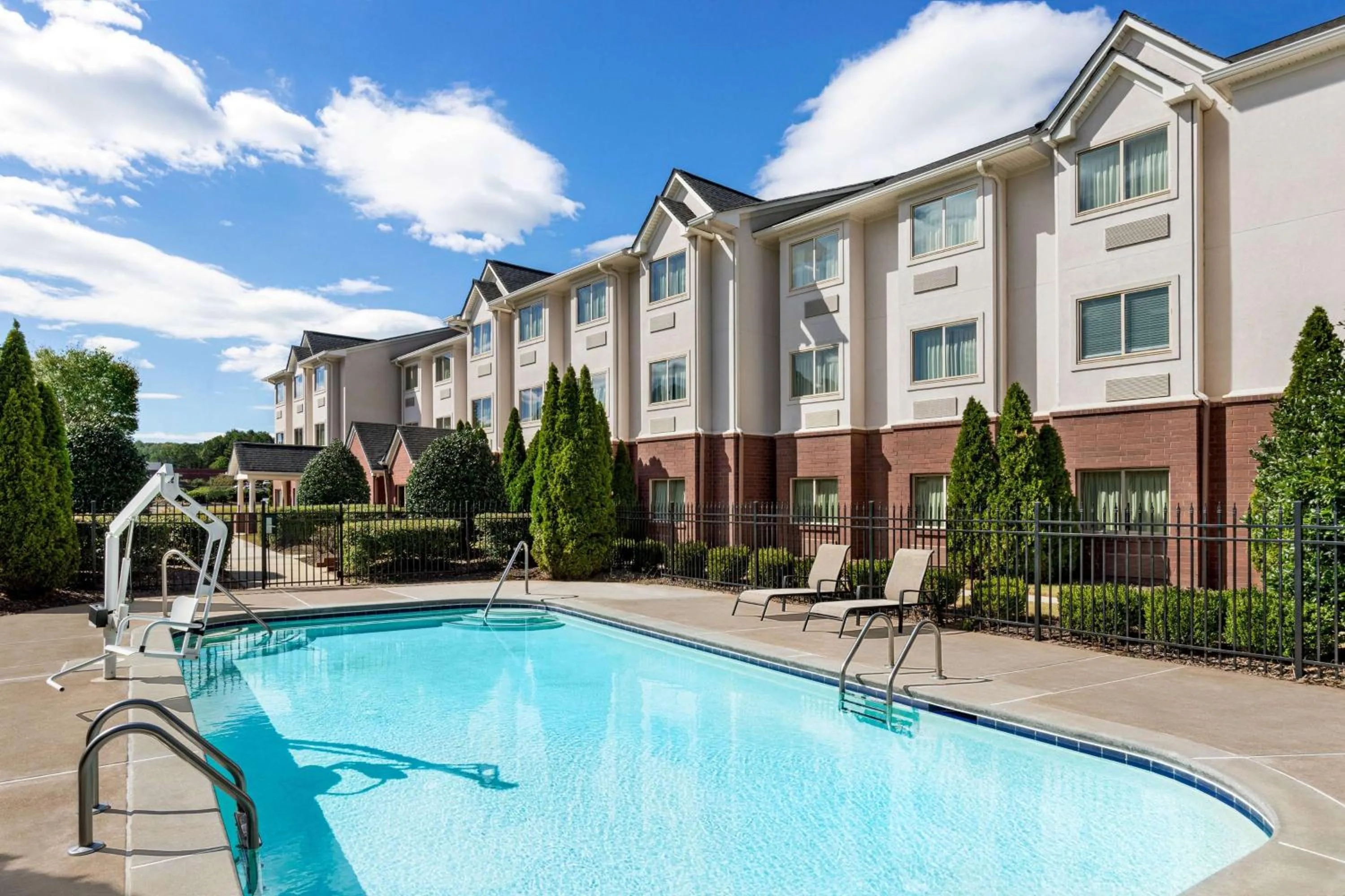 Pool view in Microtel Inn & Suites by Wyndham Woodstock/Atlanta North