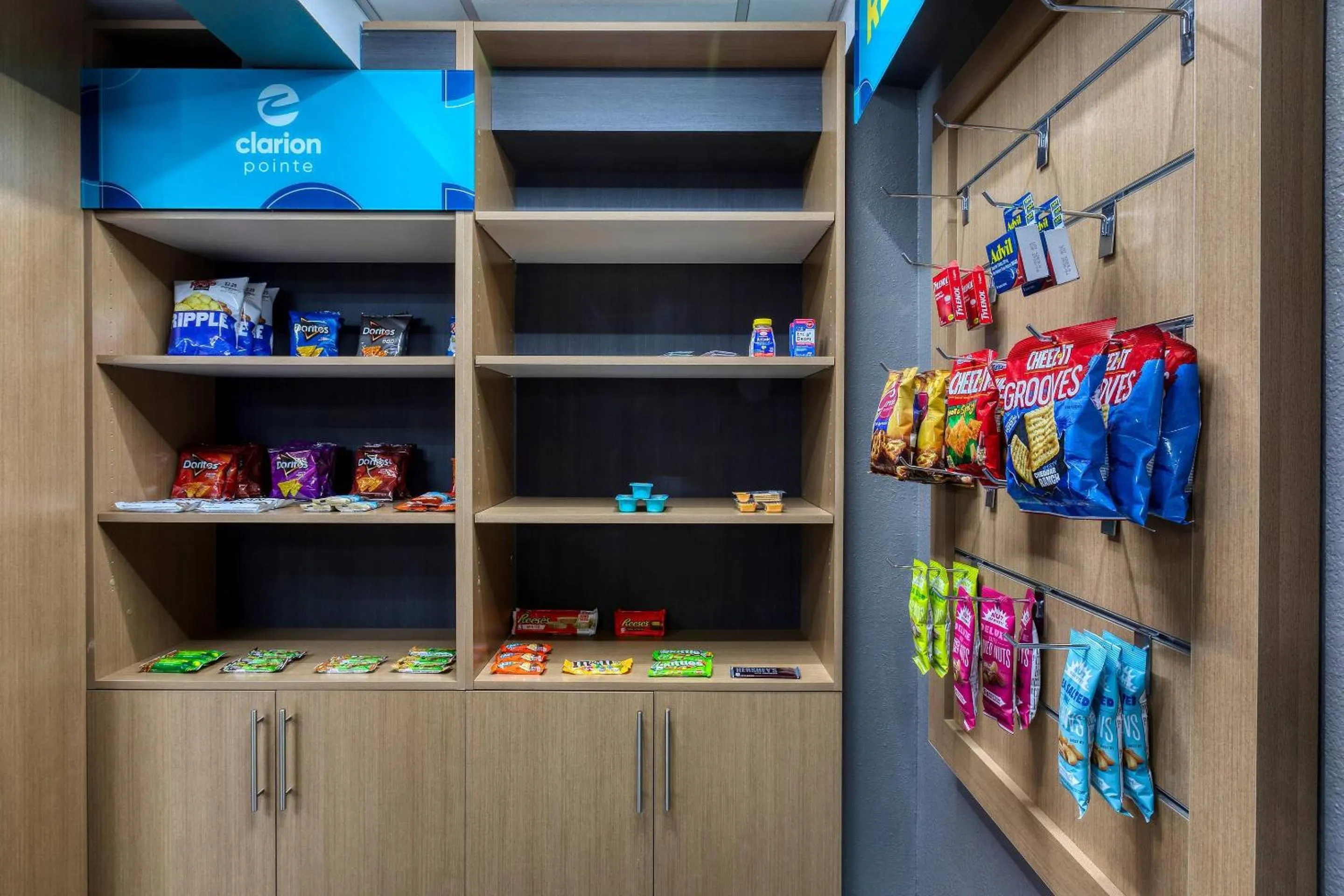 Lobby or reception in Clarion Pointe Decatur Downtown