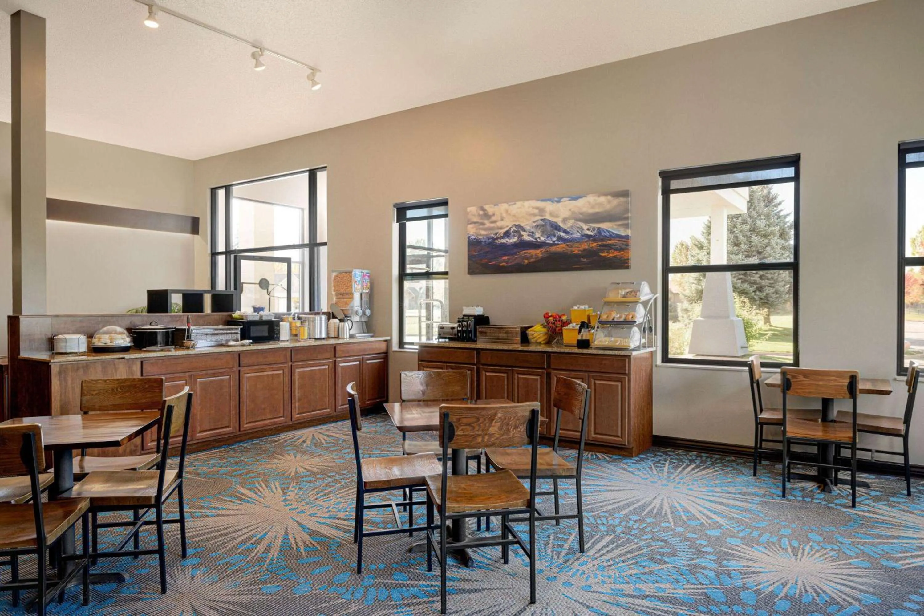 Breakfast in Days Inn by Wyndham Carbondale