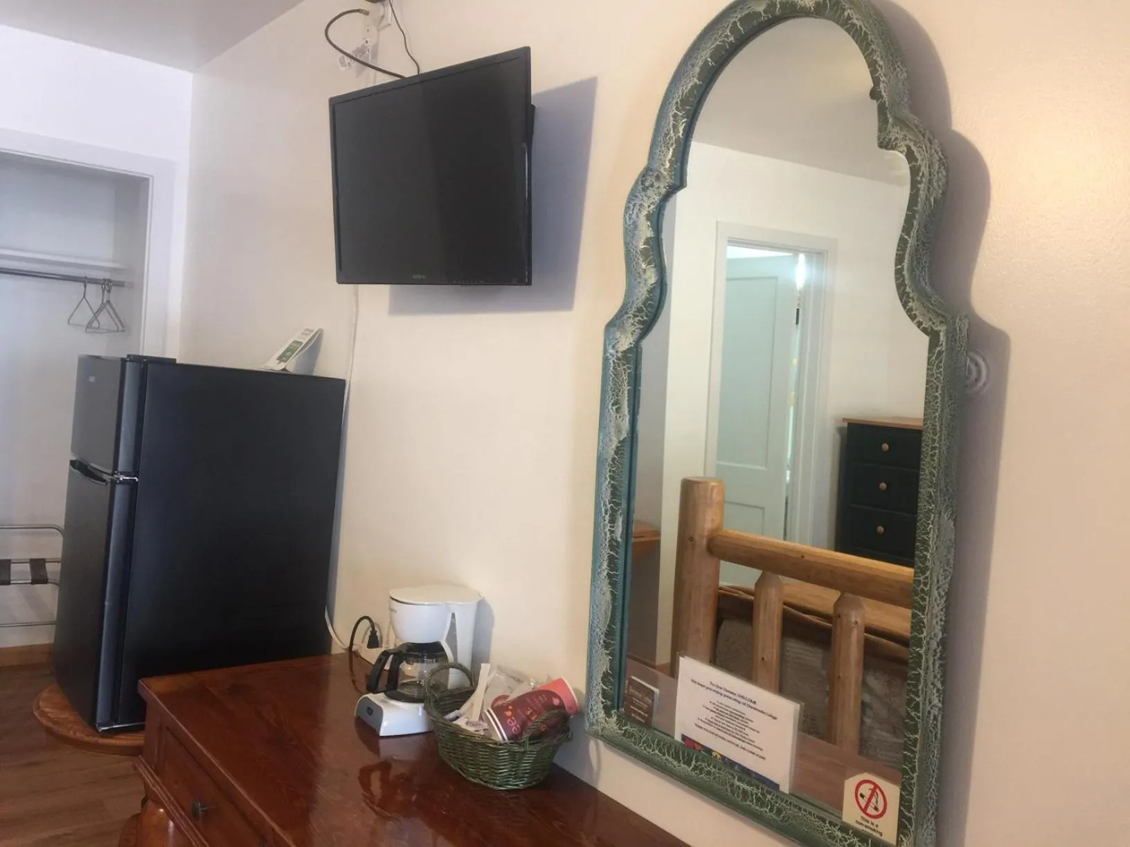 TV and multimedia in Dunsmuir Lodge