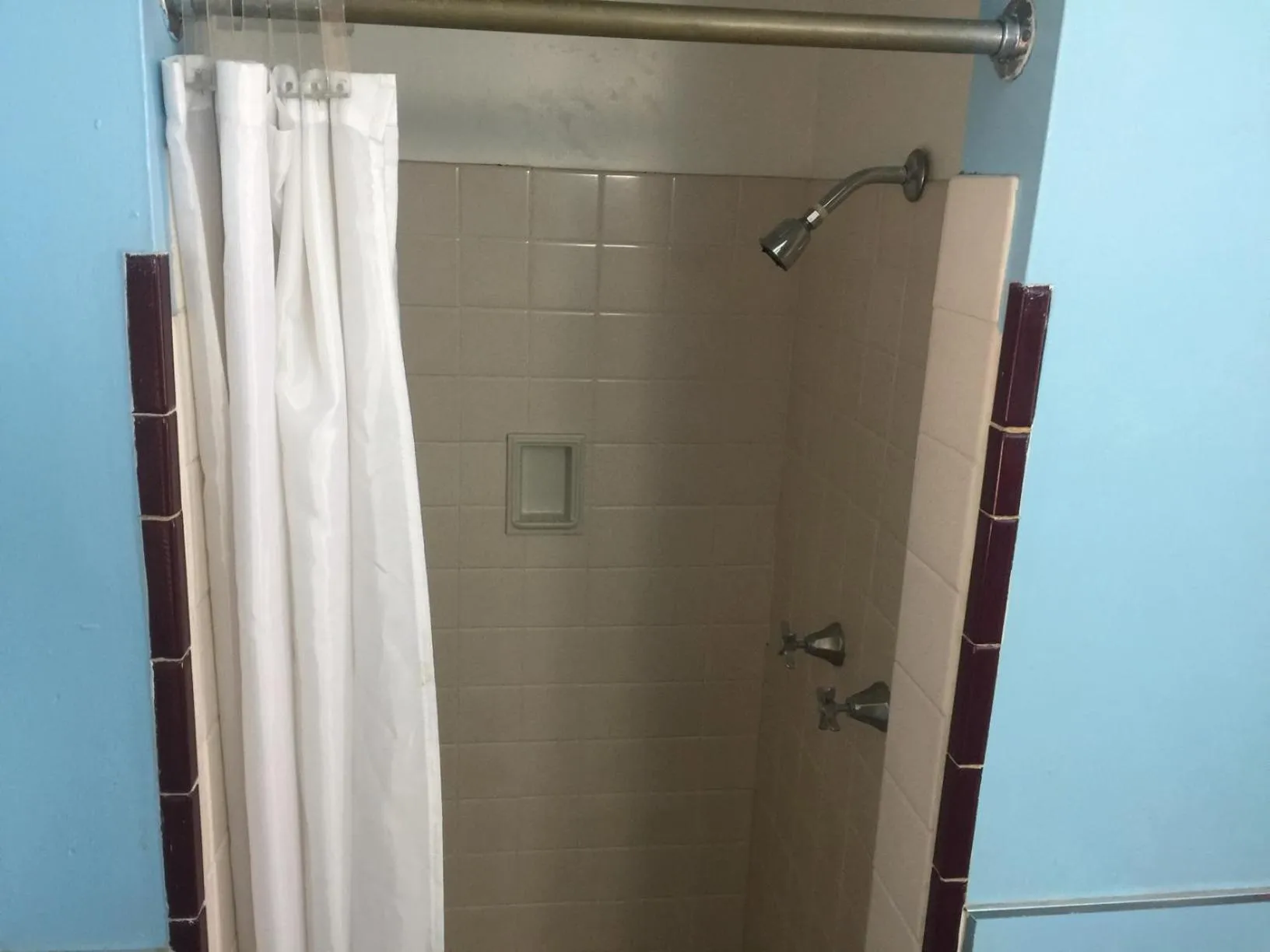 Bathroom in Dunsmuir Lodge