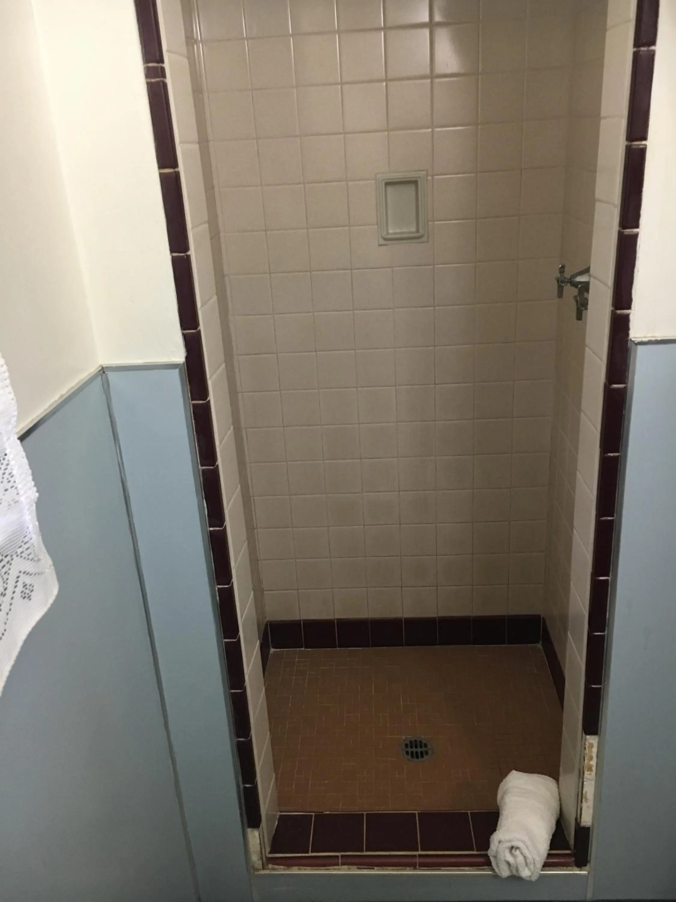 Bathroom in Dunsmuir Lodge