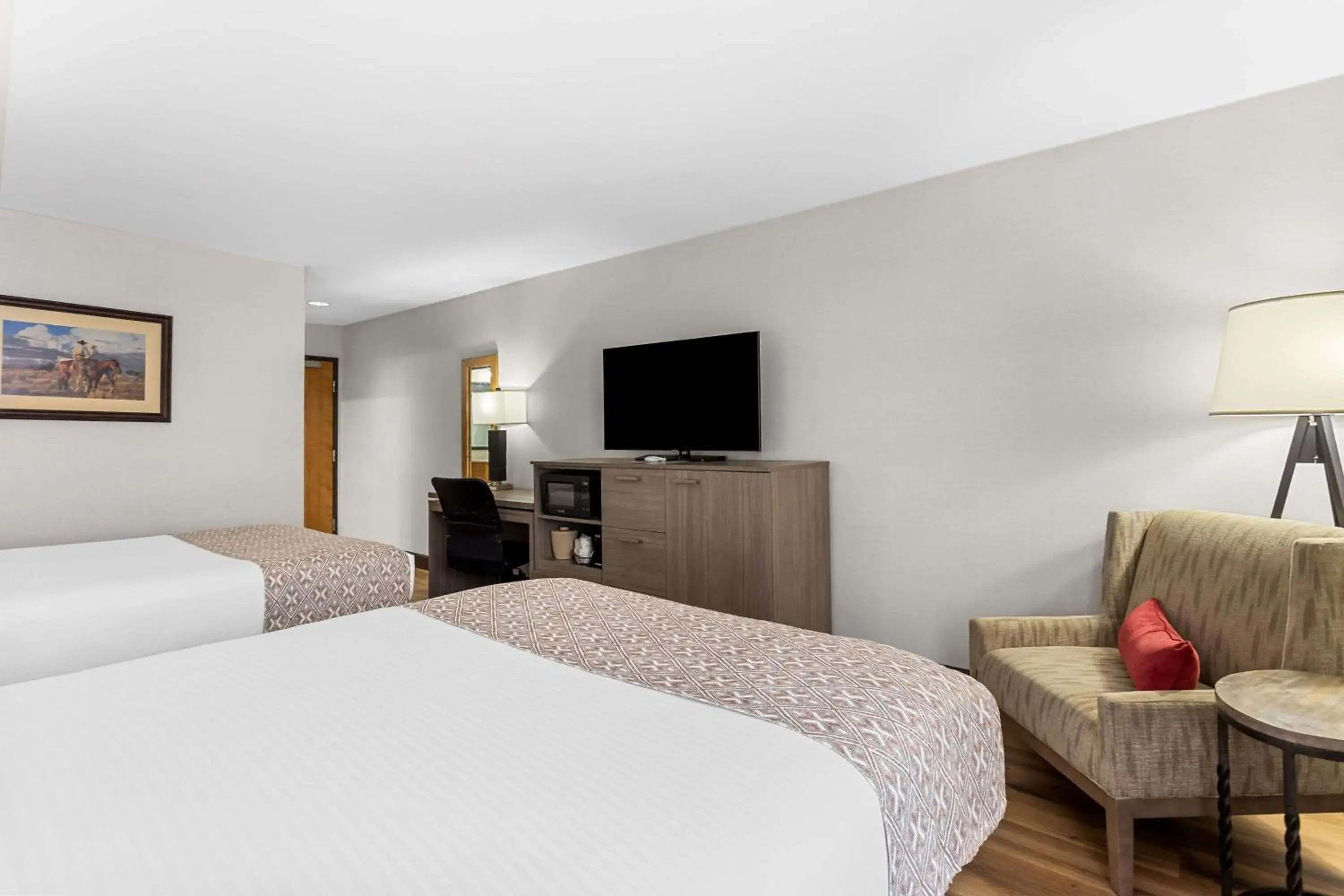 Deluxe Queen Room with Two Queen Beds in Best Western Moriarty Heritage Inn Deluxe Queen Room with Two Queen Beds in Best Western Moriarty Heritage Inn