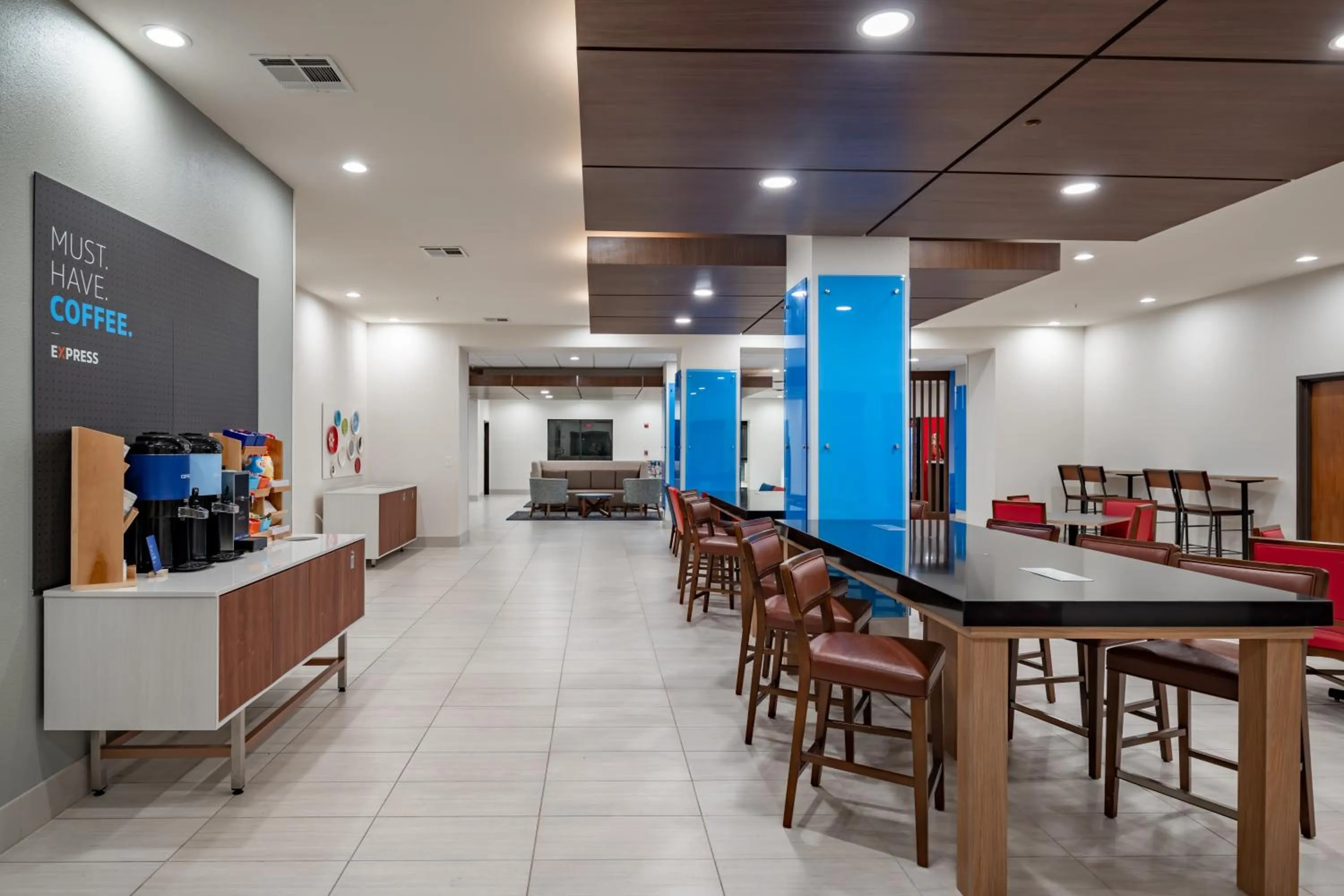 Breakfast in Holiday Inn Express & Suites N Waco Area - West by IHG