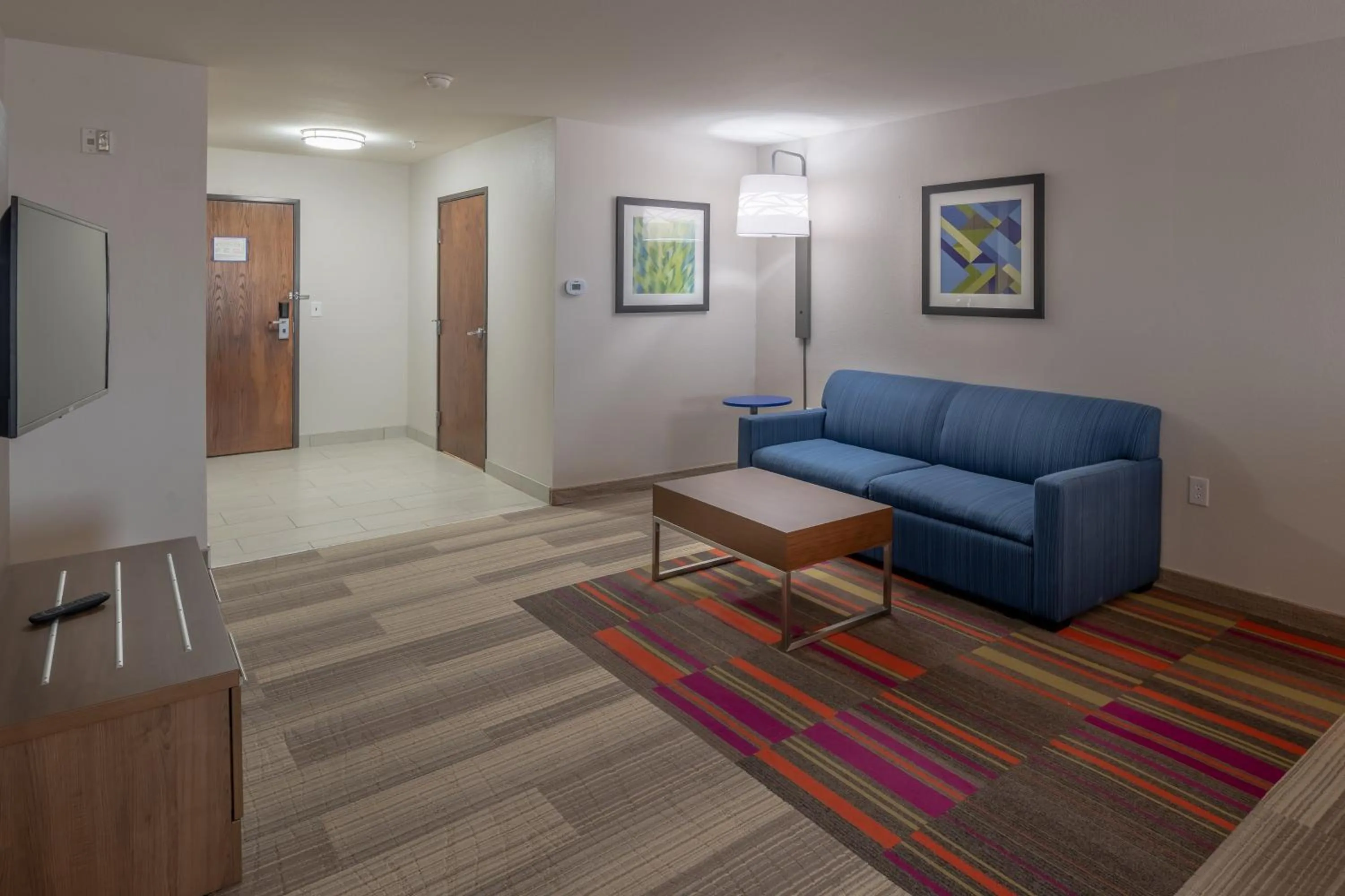 Photo of the whole room in Holiday Inn Express & Suites N Waco Area - West by IHG