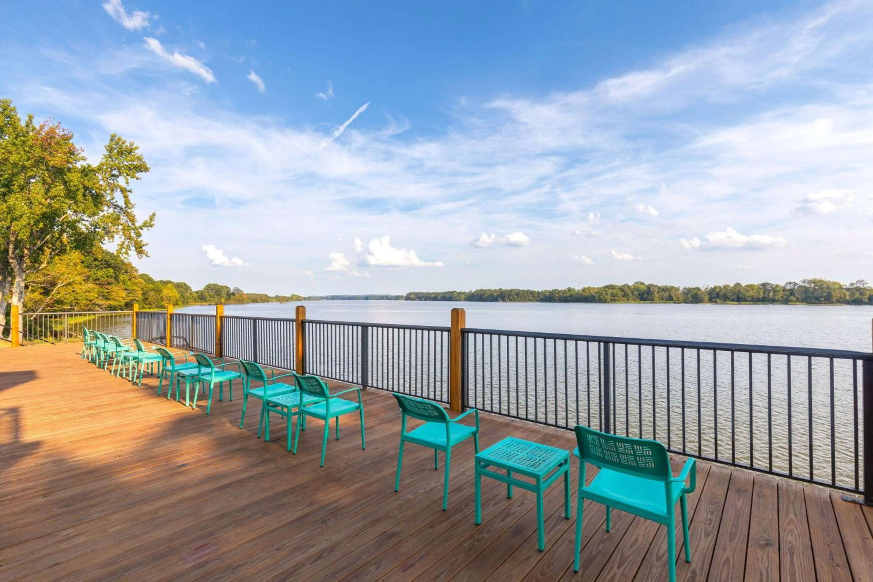 Property building in Super 8 by Wyndham Riverside AL