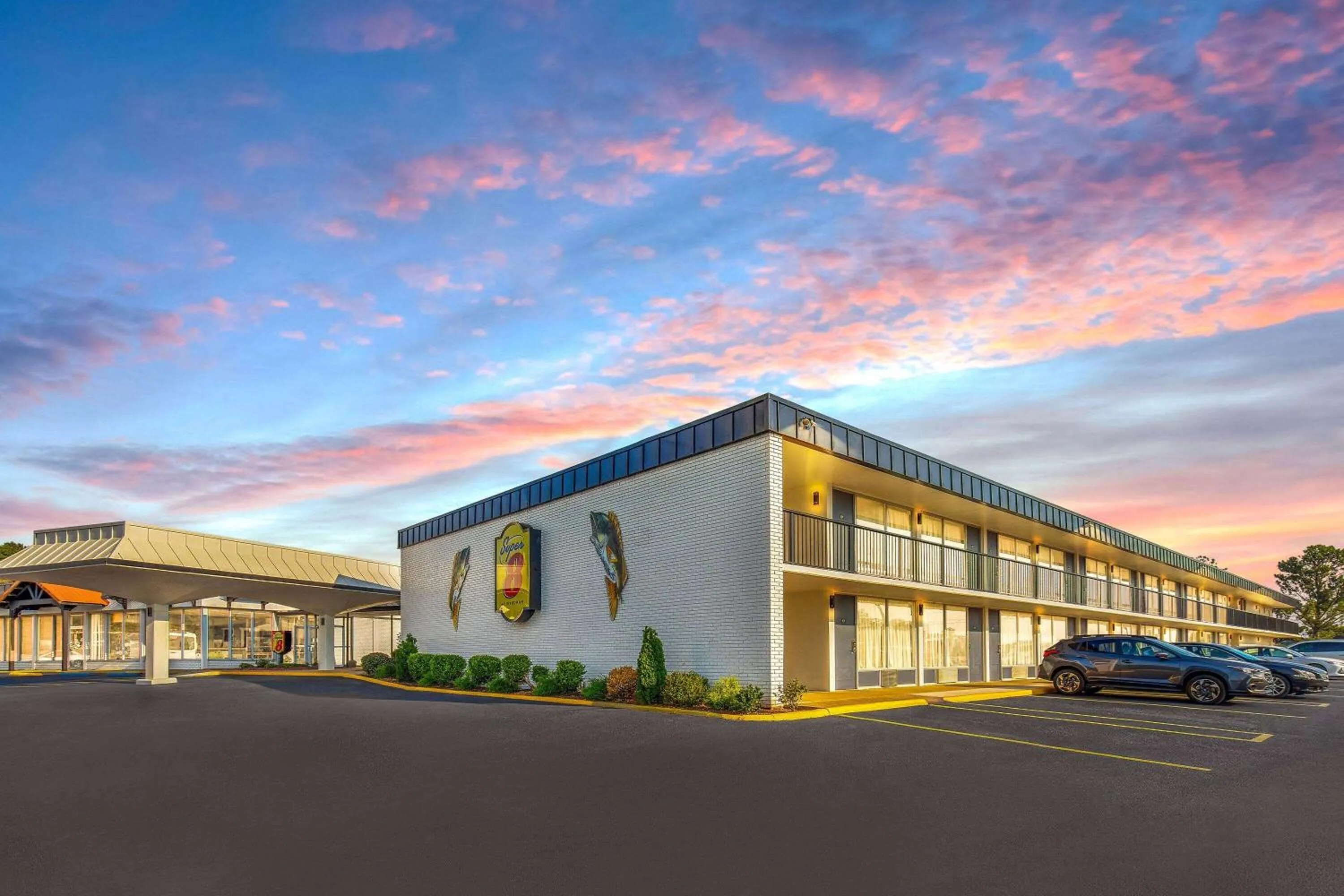 Property building in Super 8 by Wyndham Riverside AL