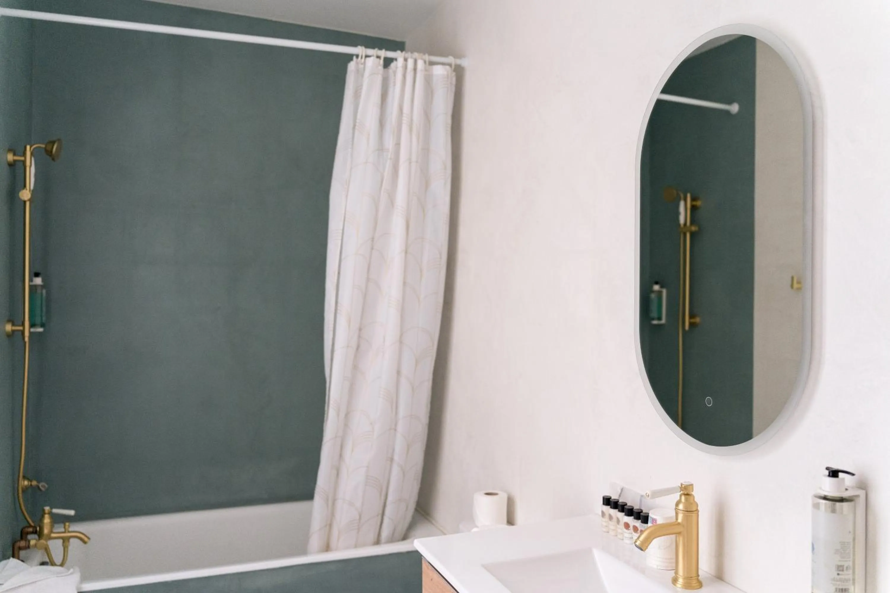 Bathroom in Hotel Boileau