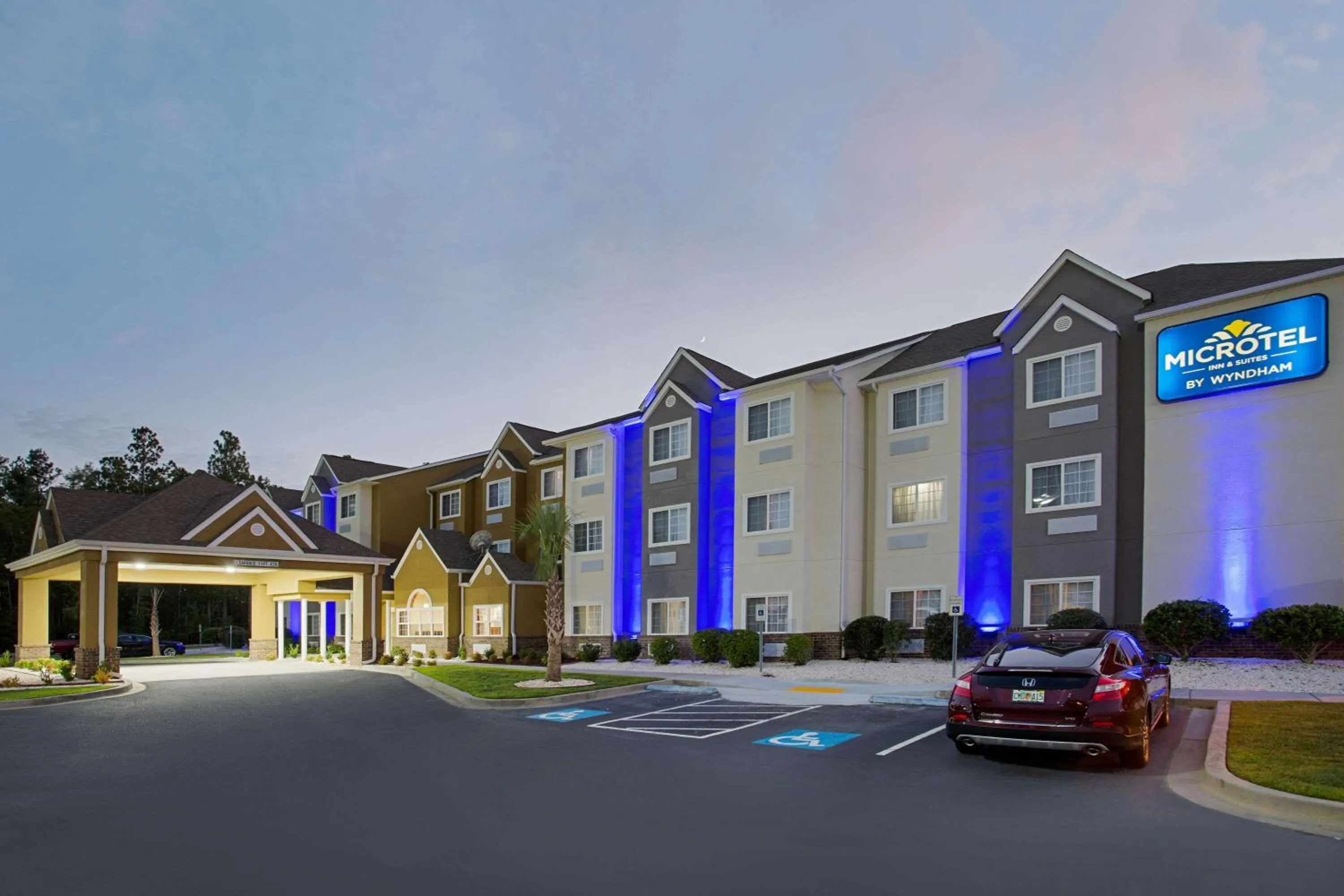 Property building in Microtel Inn & Suites by Wyndham Walterboro