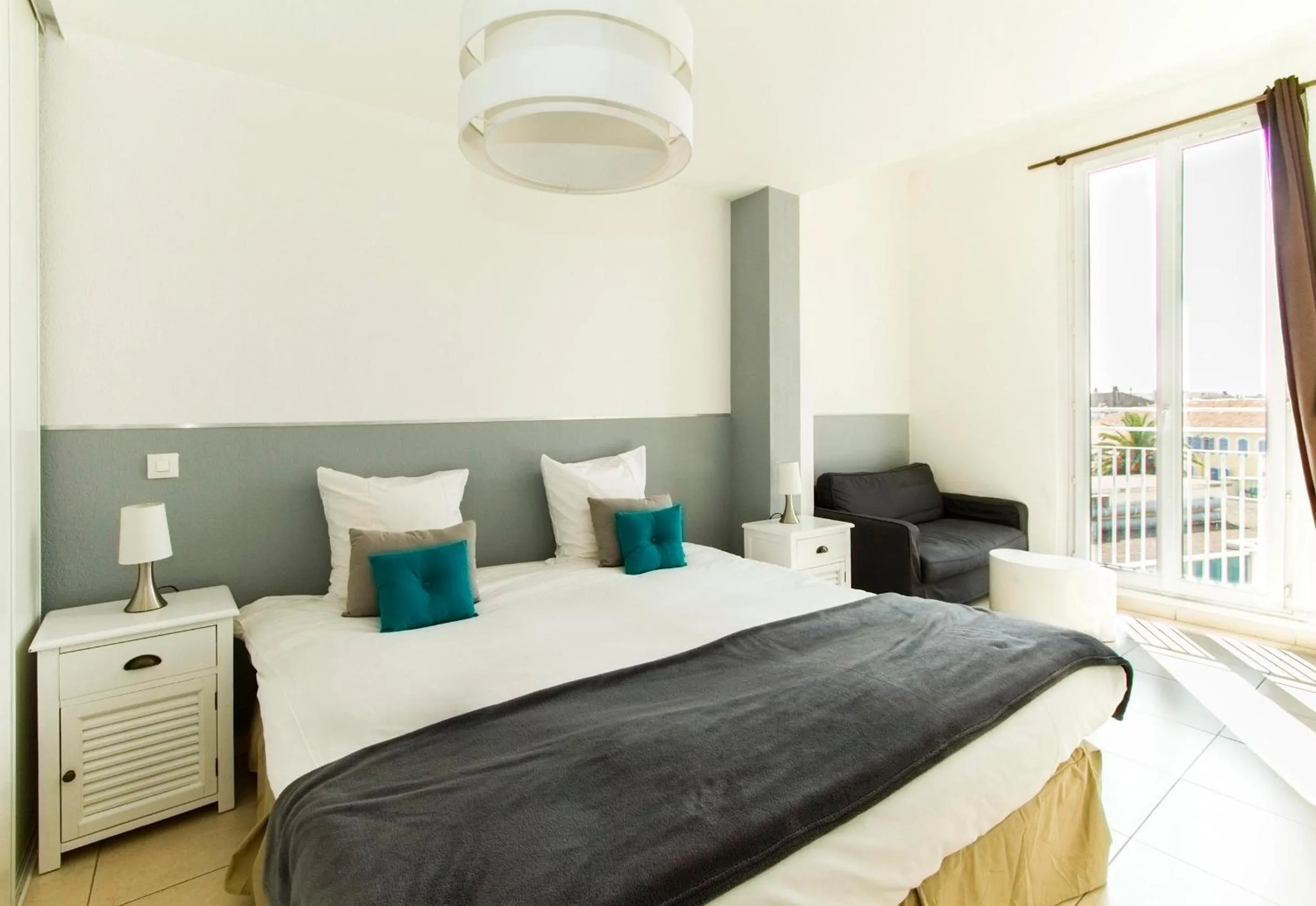 Photo of the whole room, Bed in Florella République Apartment