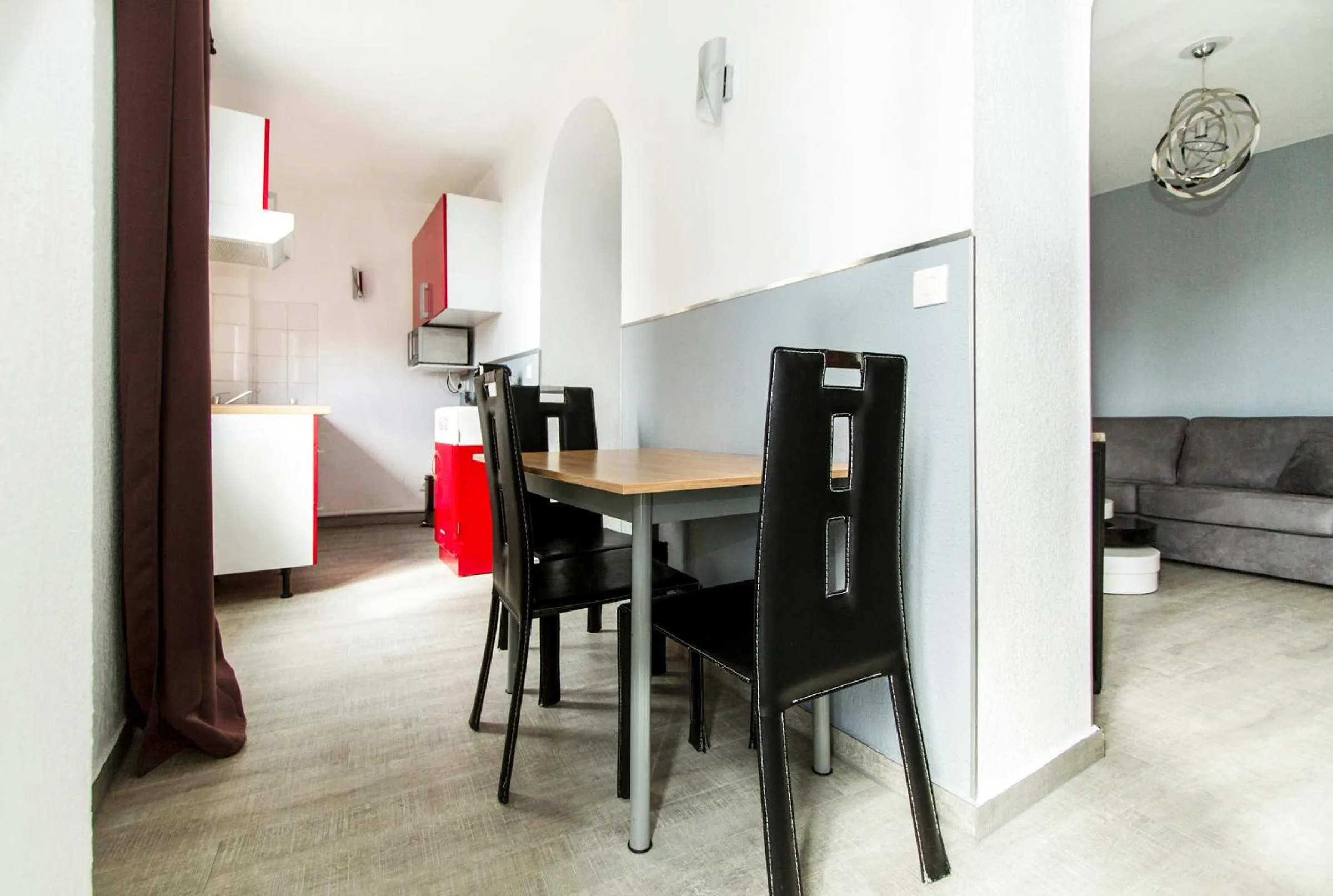 Dining area in Florella République Apartment