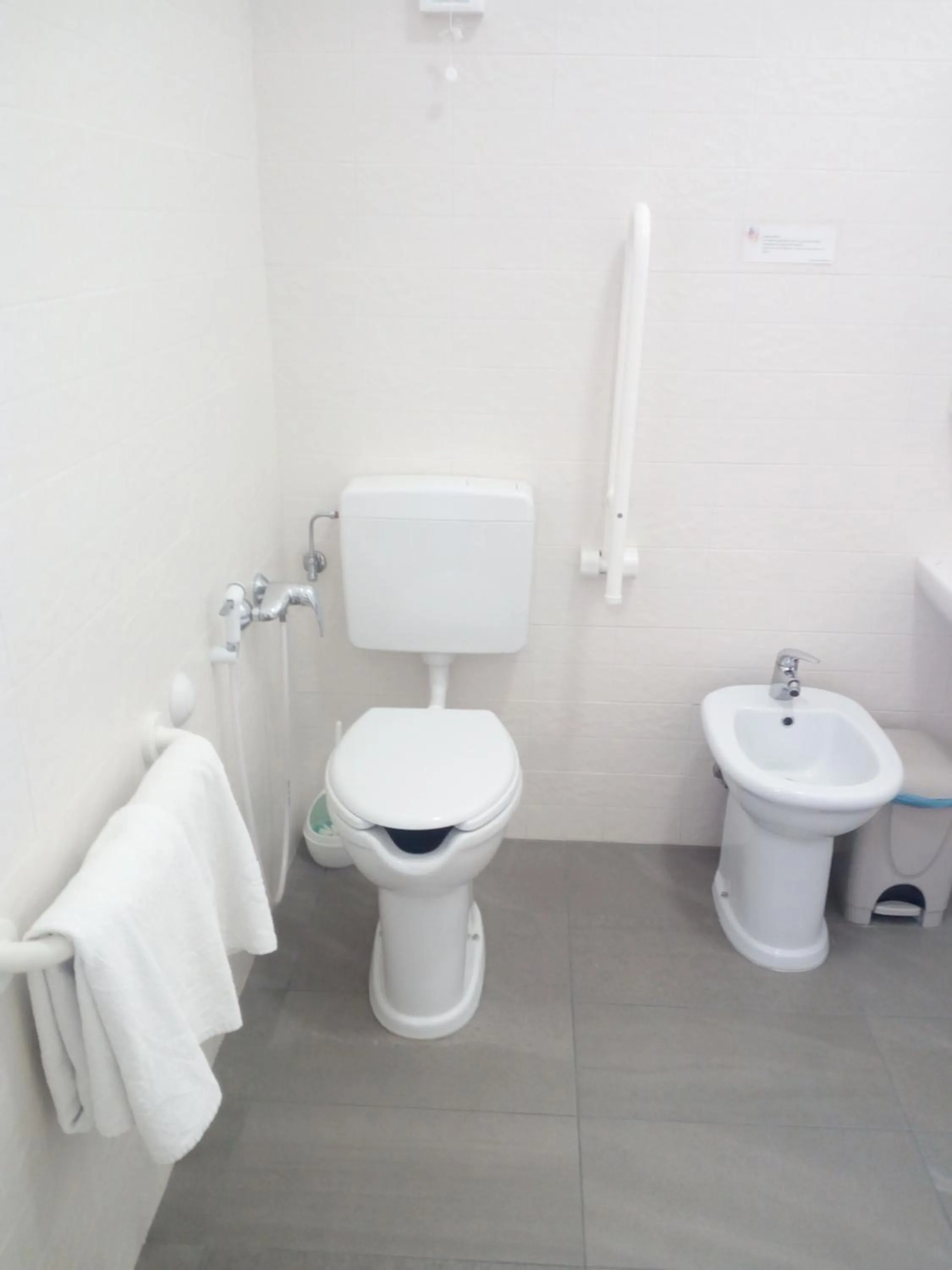 Toilet in HOTEL OTELLO