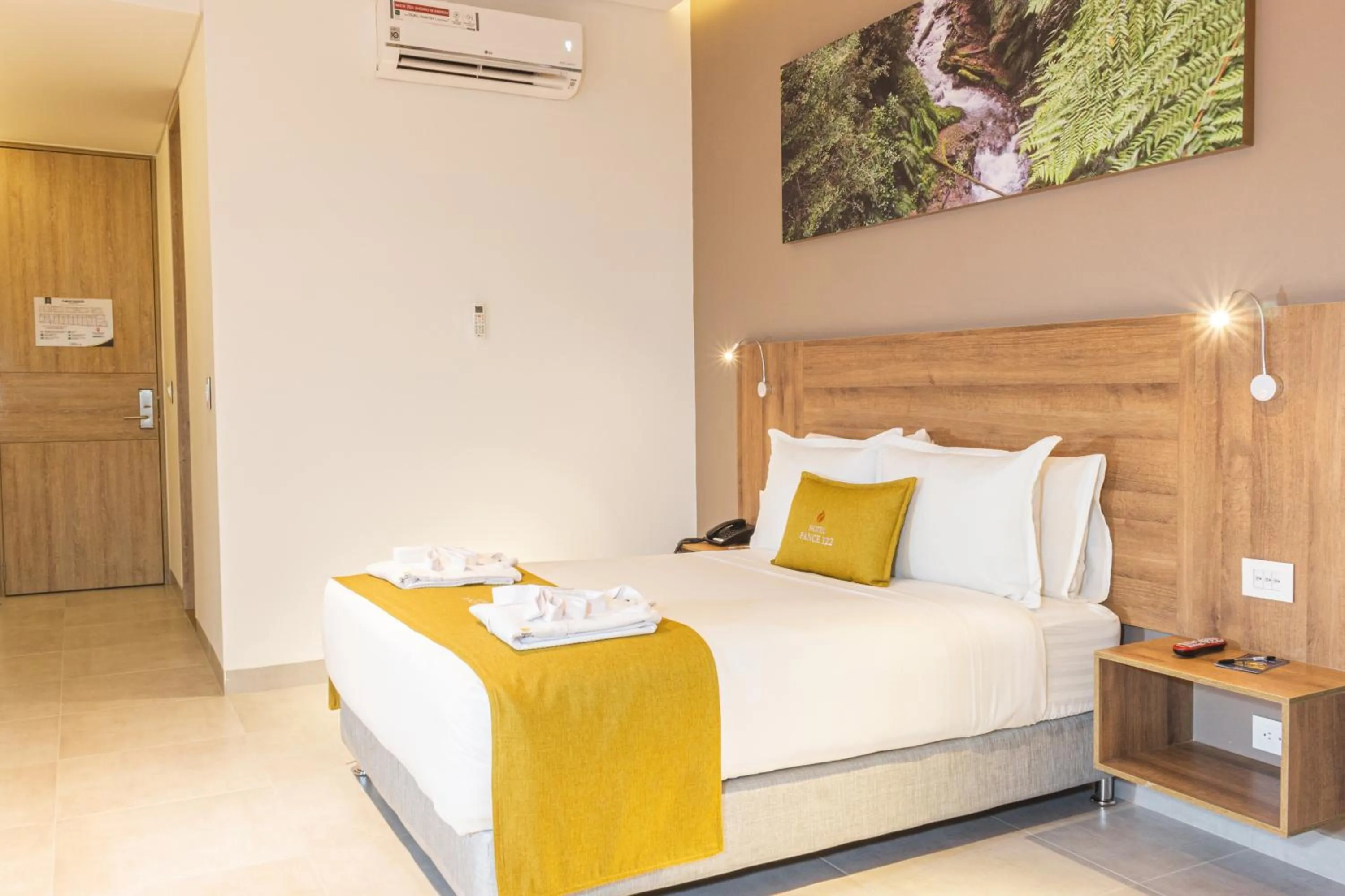 Bed in Hotel Pance 122 Wellness Spa