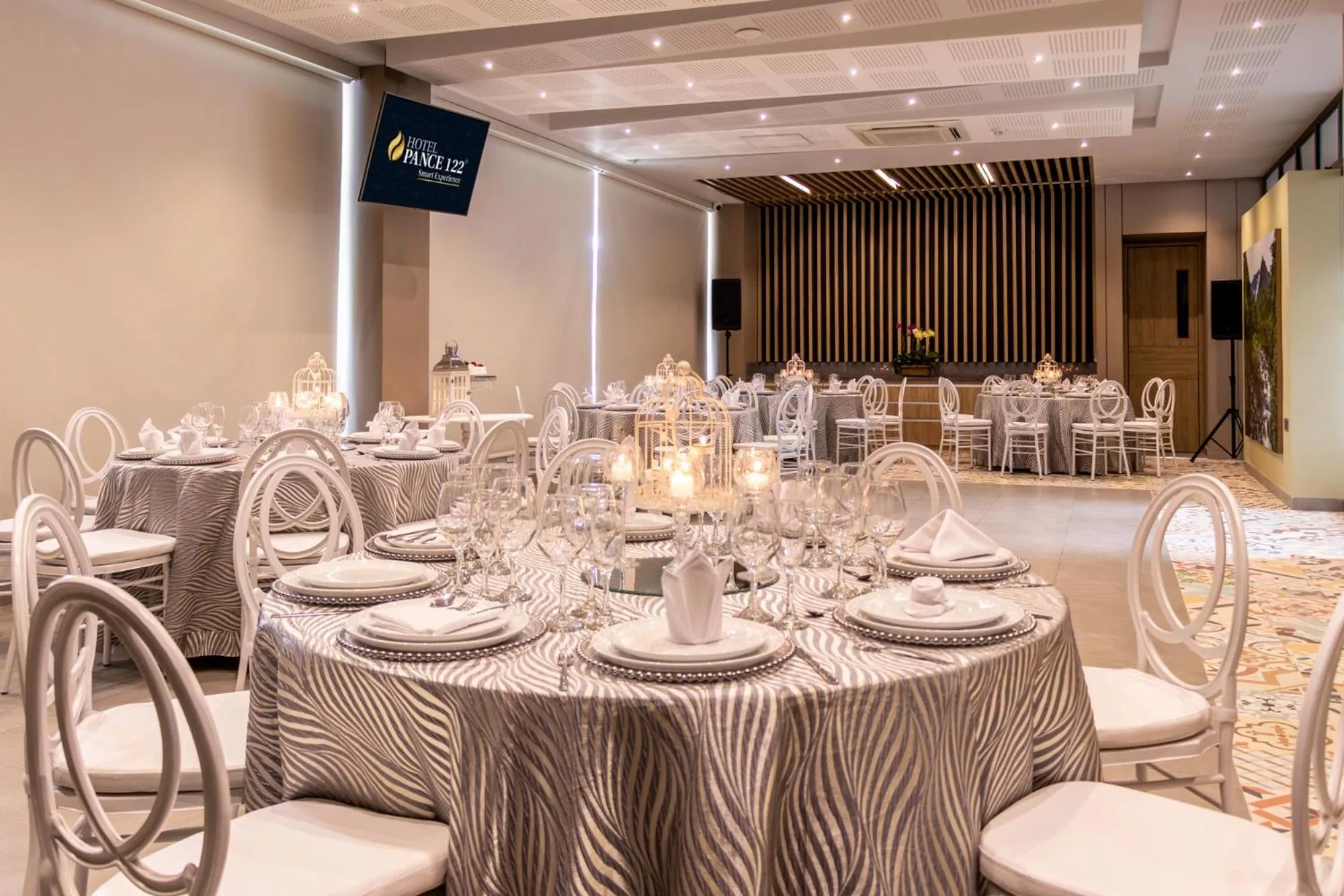 Meeting/conference room in Hotel Pance 122 Wellness Spa