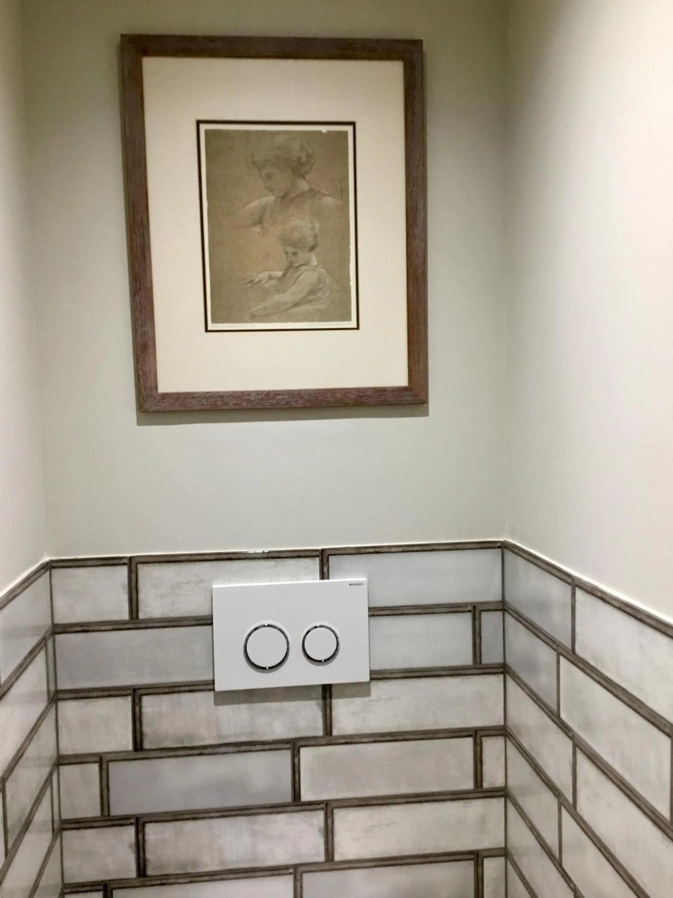 Toilet in Provence Km28