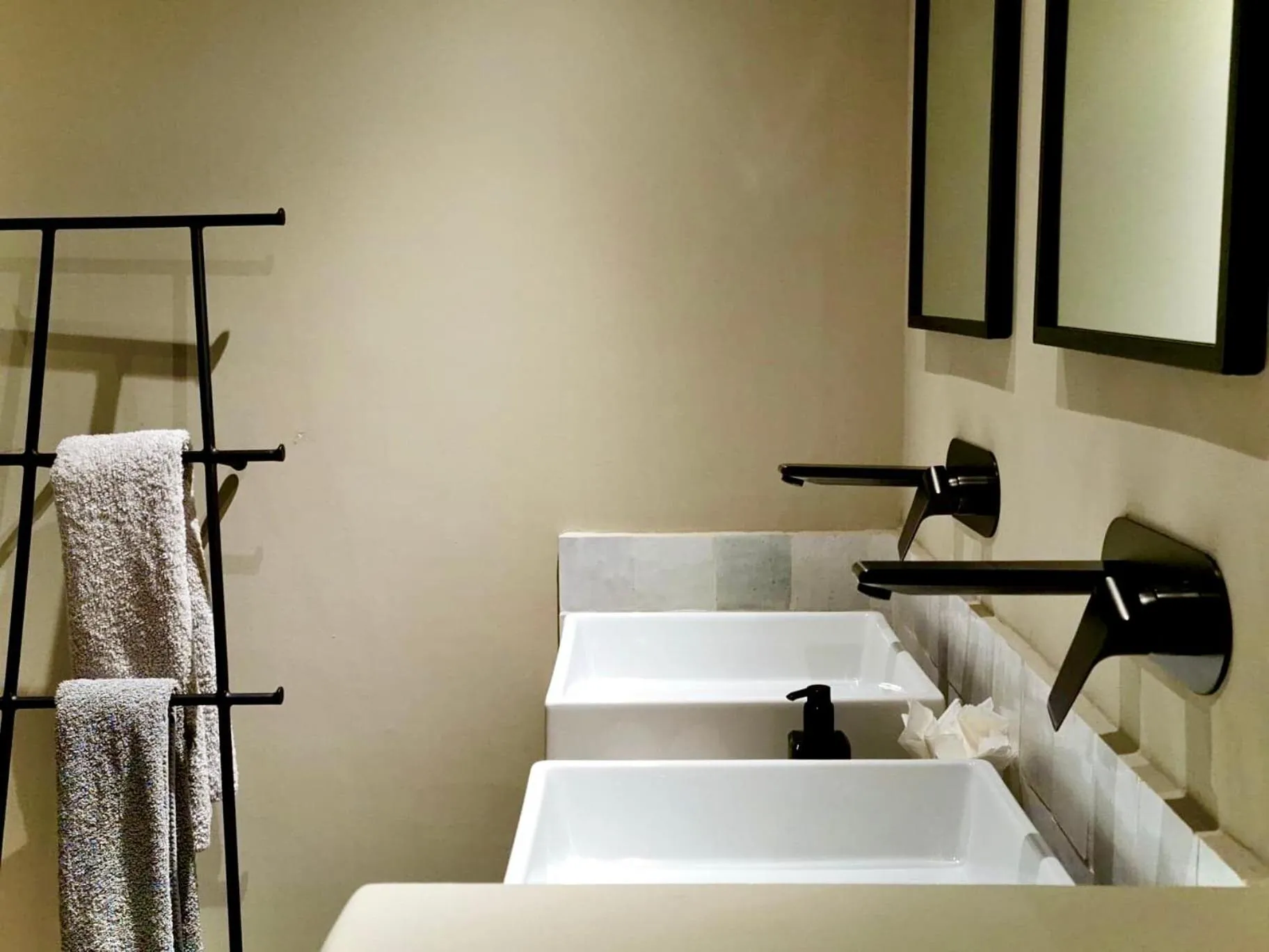 Bathroom in Provence Km28