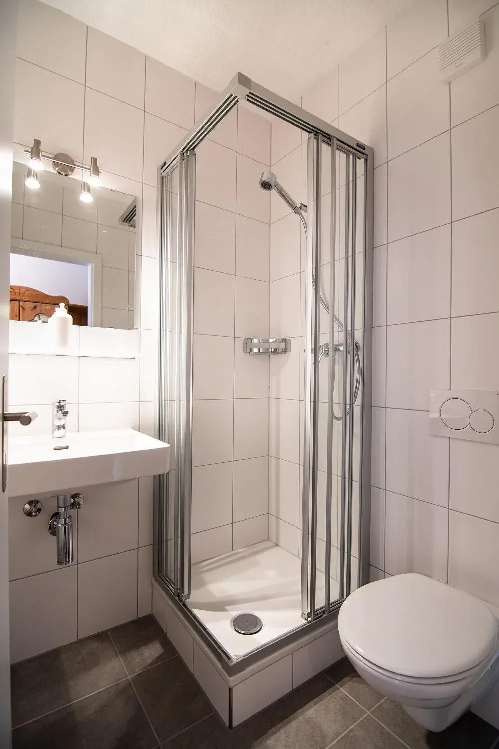 Family Room with Bathroom in Weisses Rössli Family Room with Bathroom in Weisses Rössli