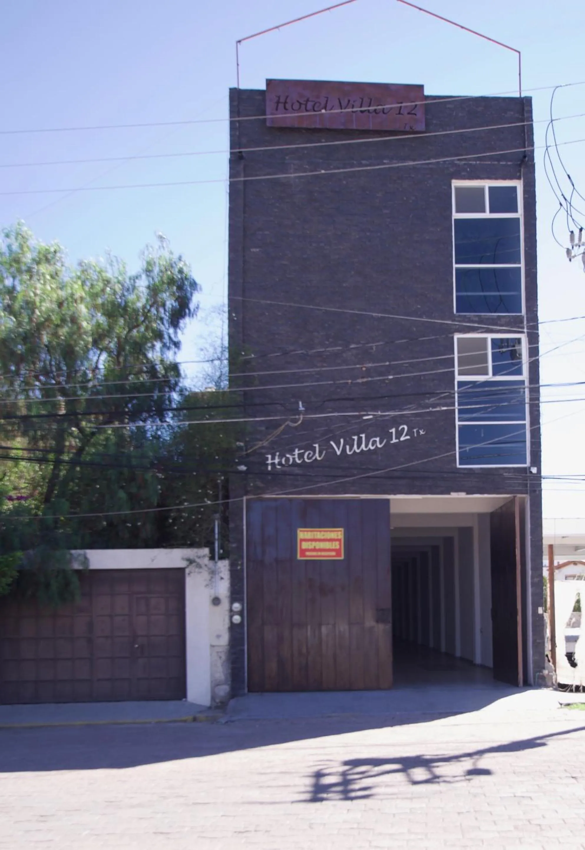 Facade/entrance in Hotel Villa 12 TX